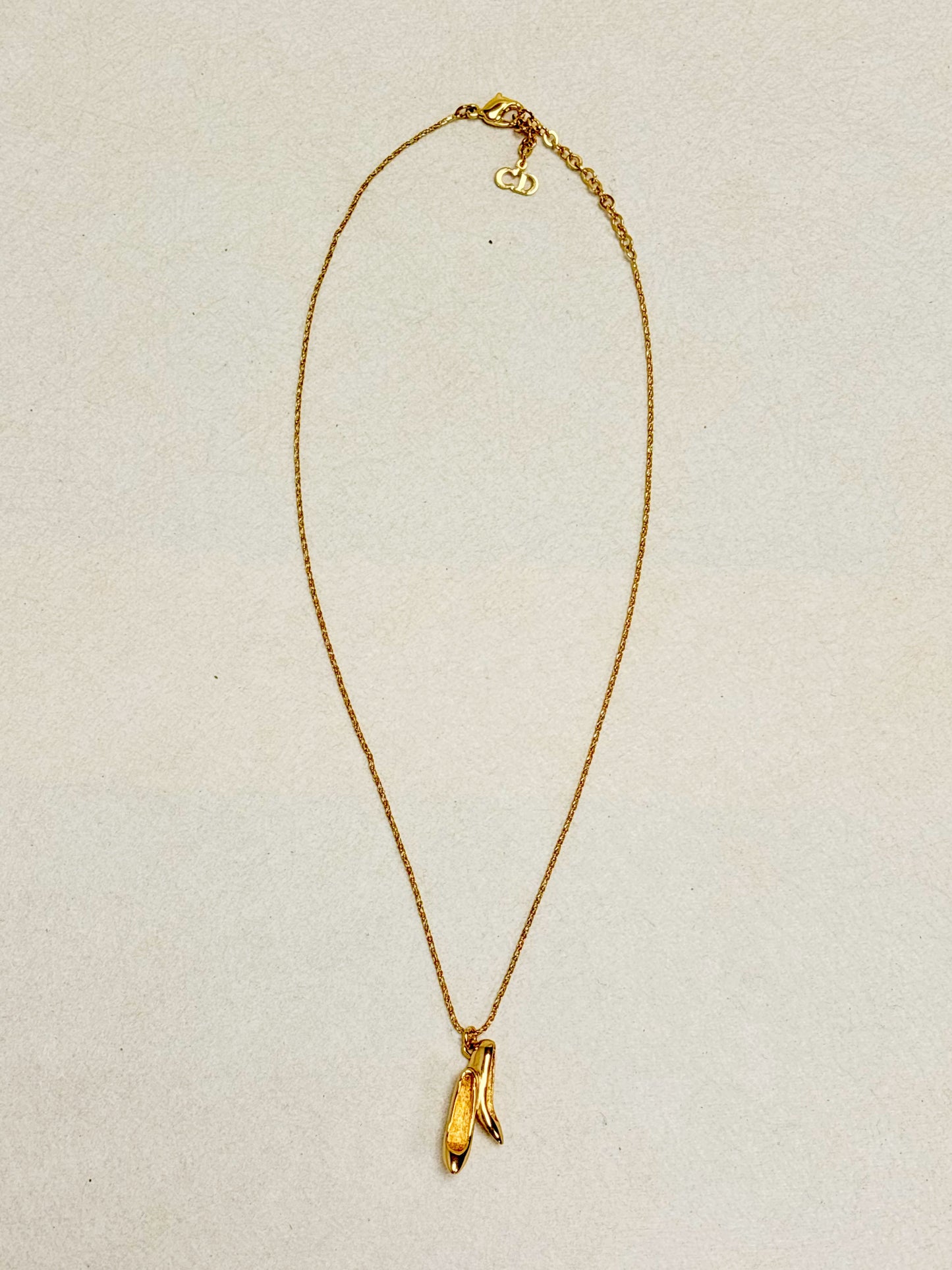 DIOR Collier Ballerine