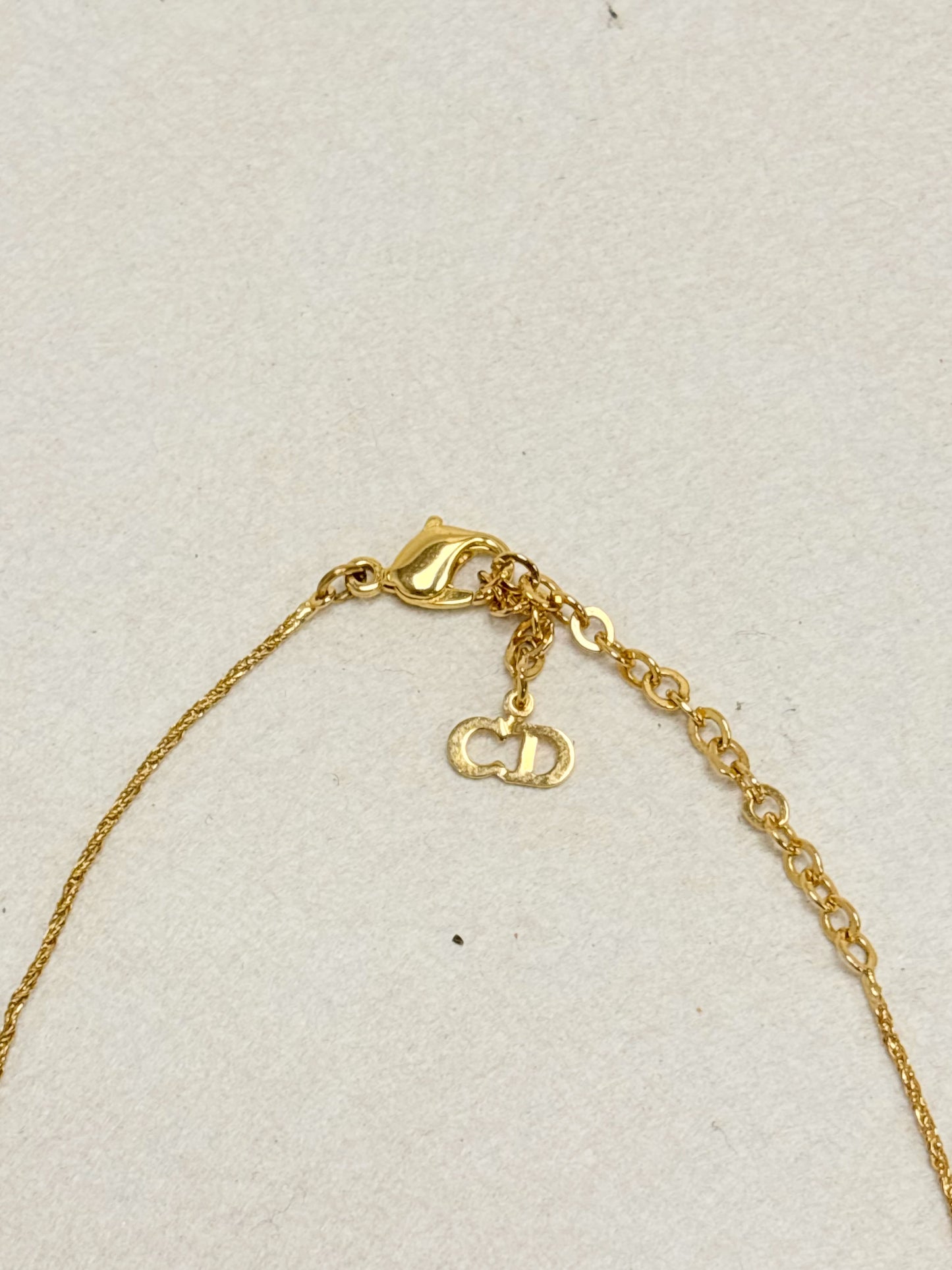 DIOR Collier Ballerine
