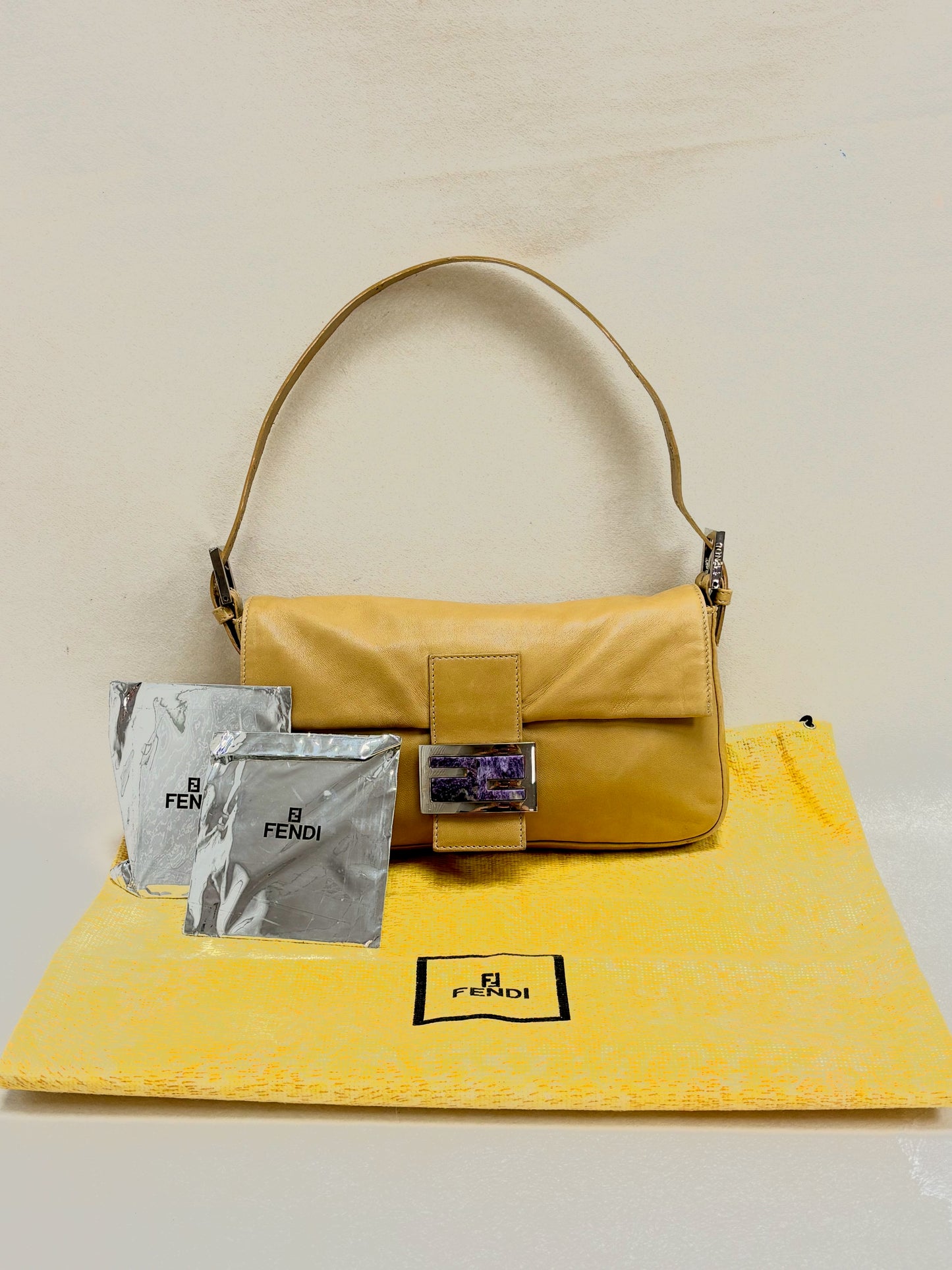 FENDI Sac Baguette