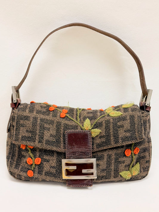 FENDI Sac Baguette Zucca brodé