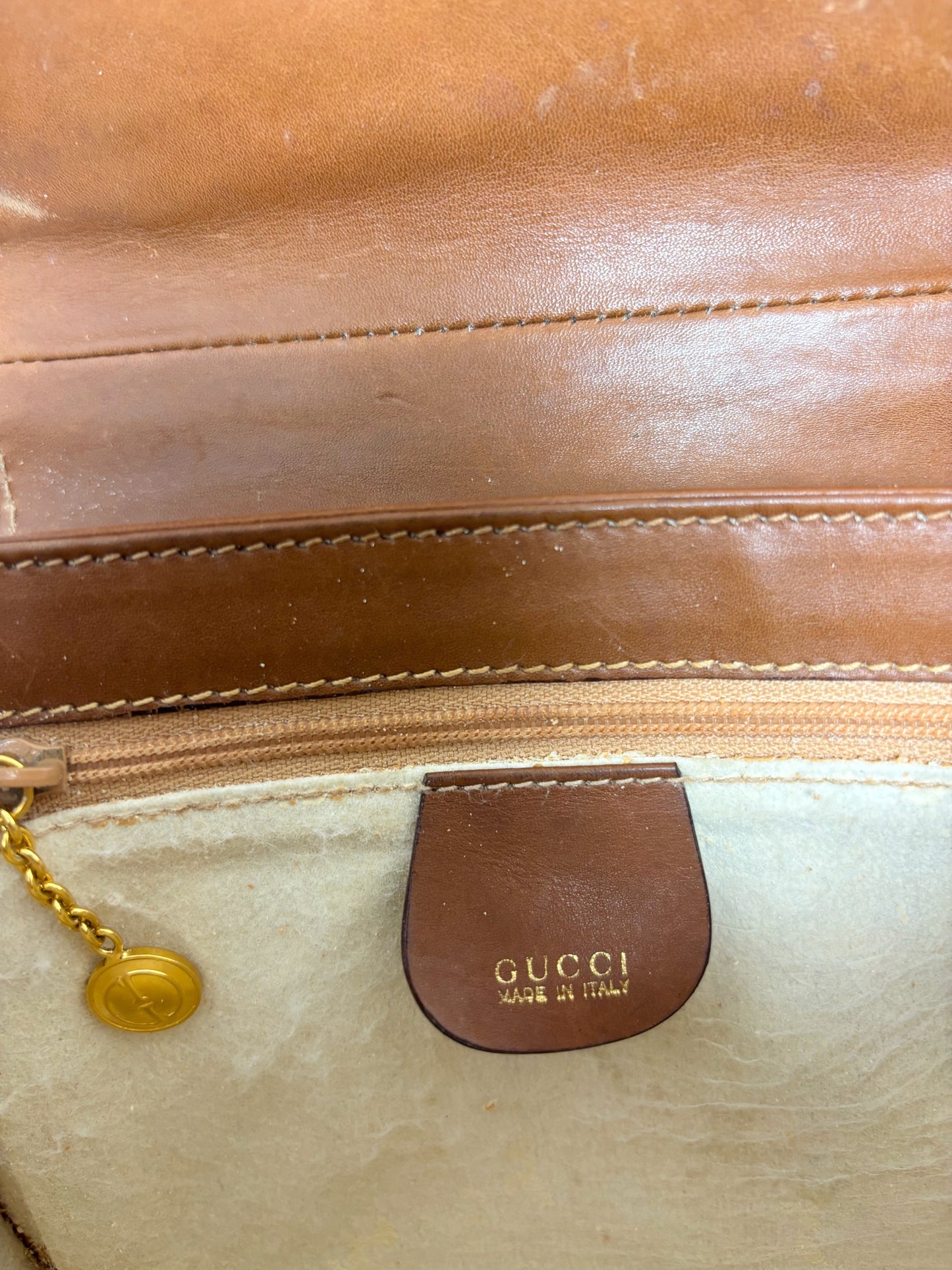 GUCCI Sac Saddle MM