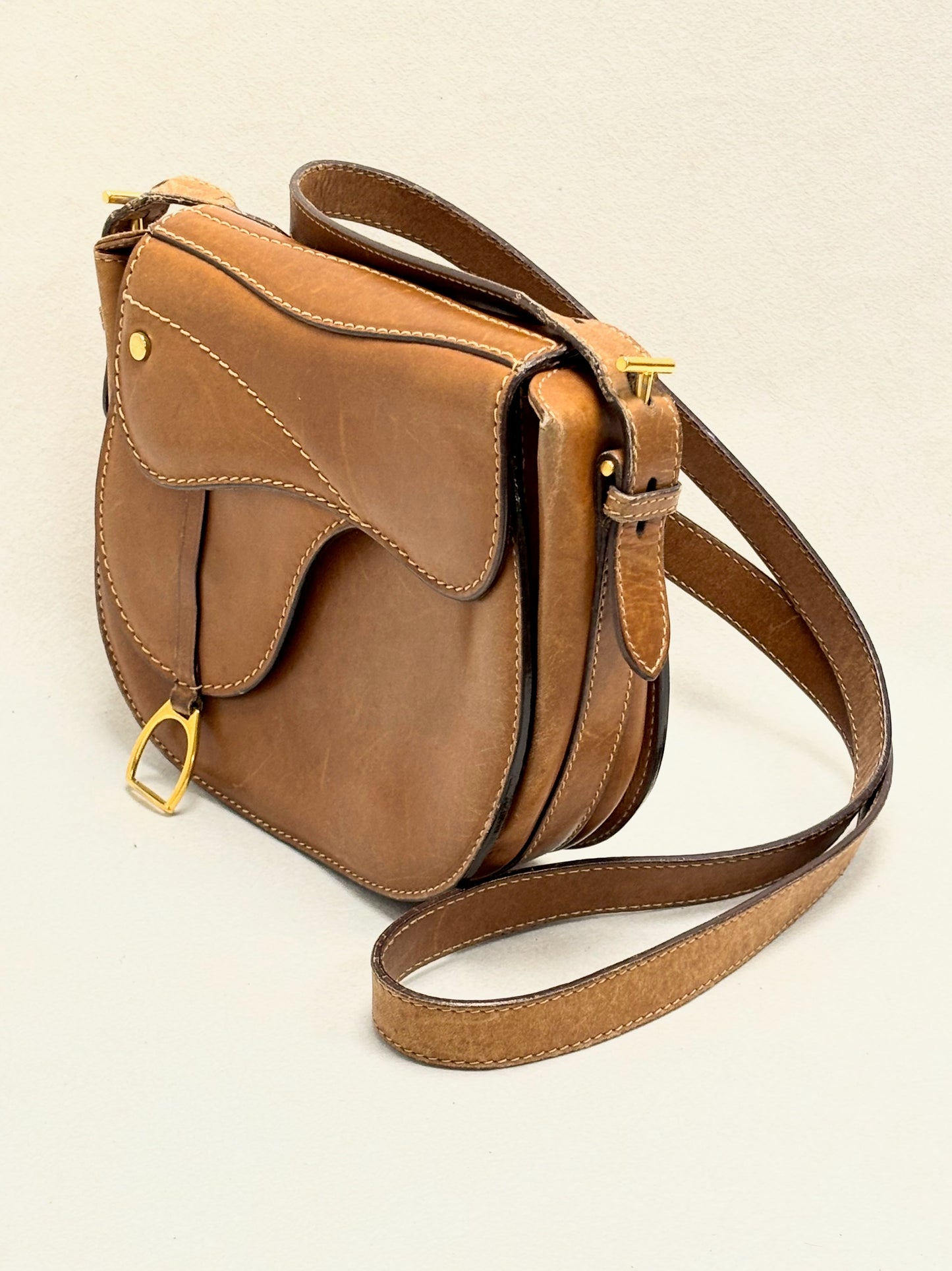 GUCCI Sac Saddle MM