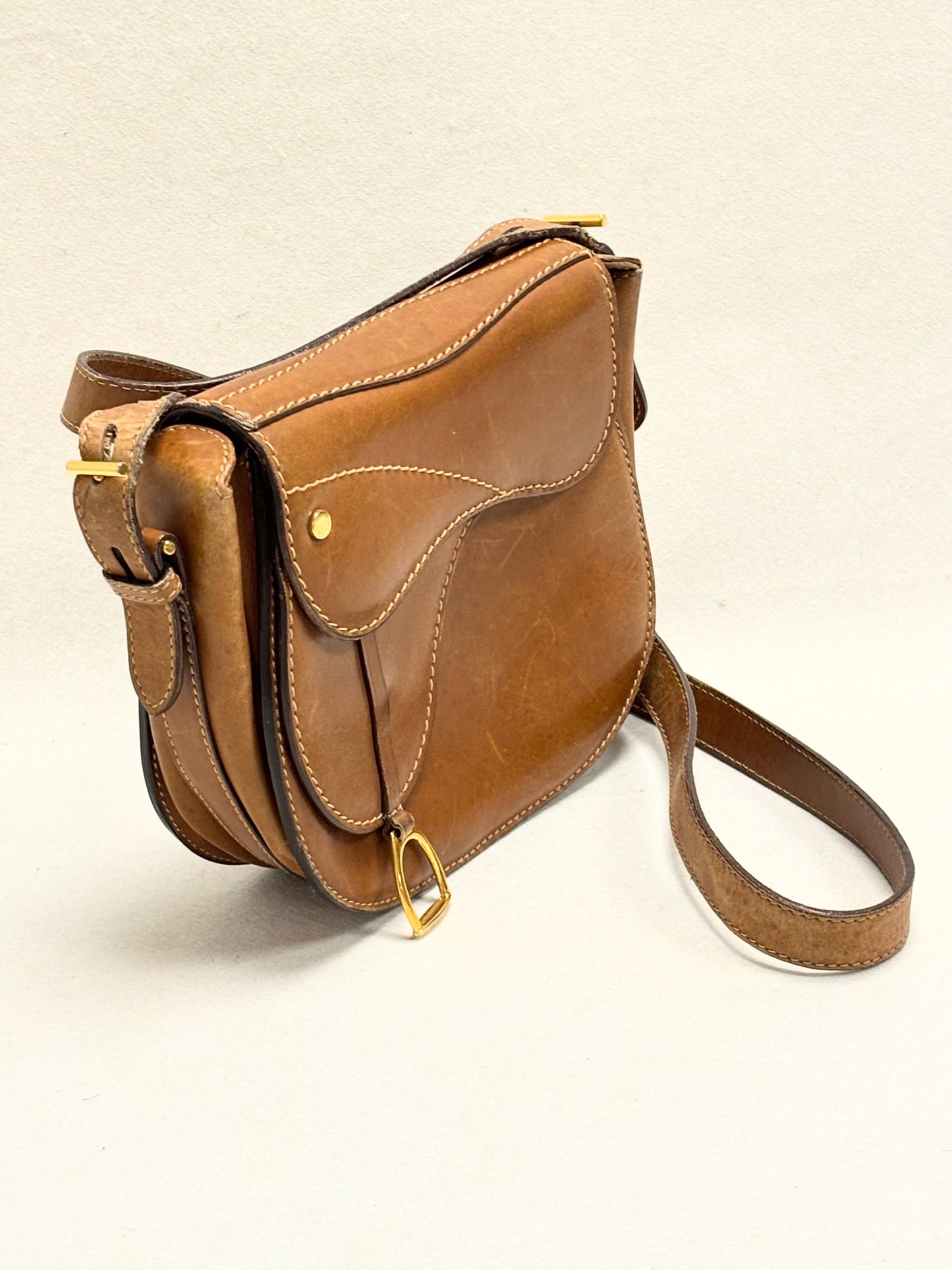 GUCCI Sac Saddle MM