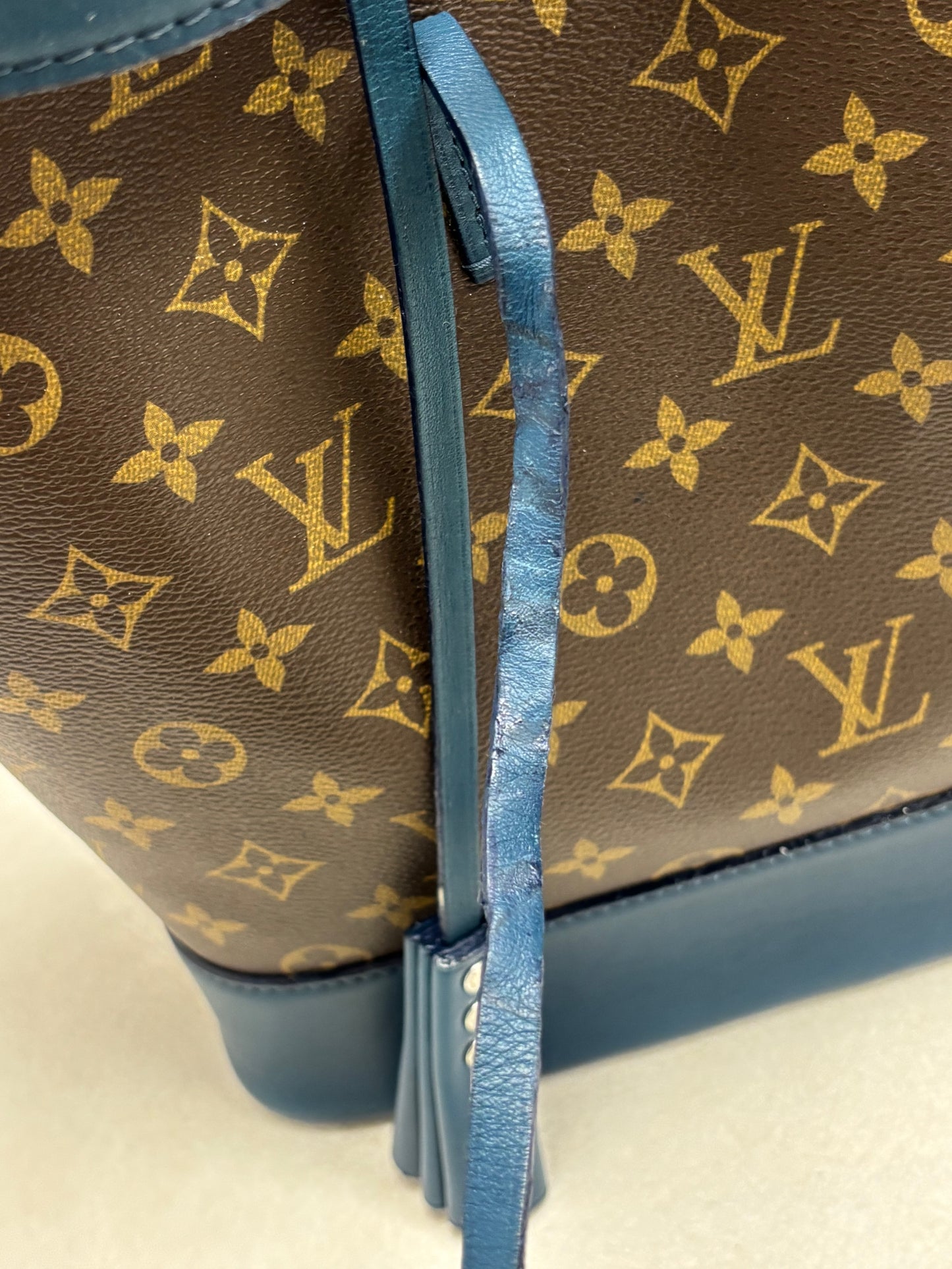 LOUIS VUITTON Sac Idole