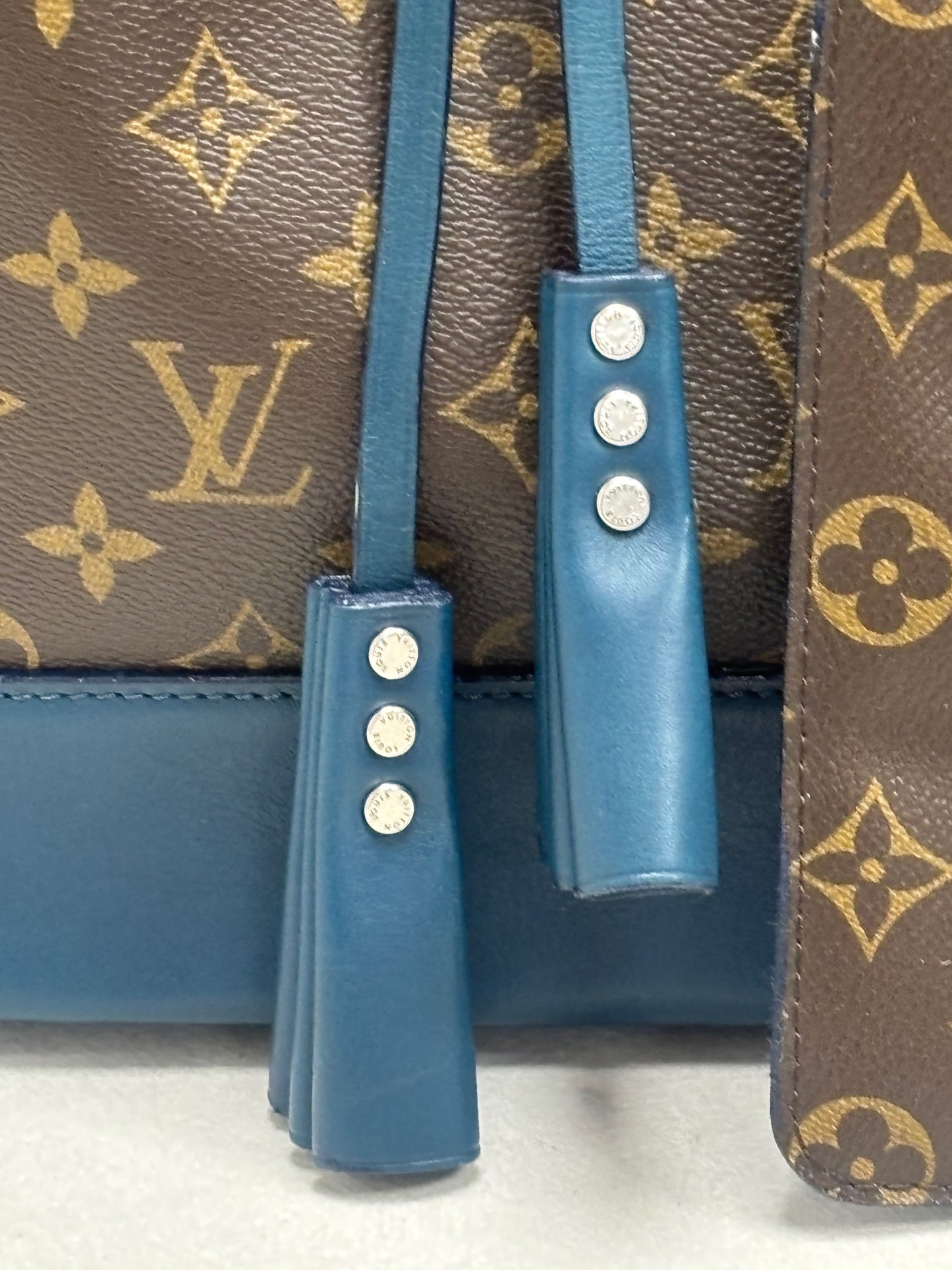 LOUIS VUITTON Sac Idole