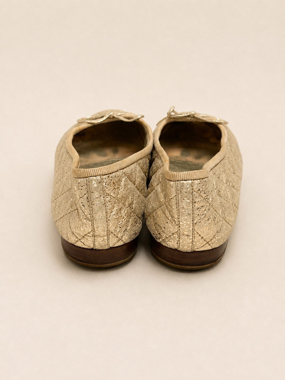 CHANEL Ballerines Cuir doré