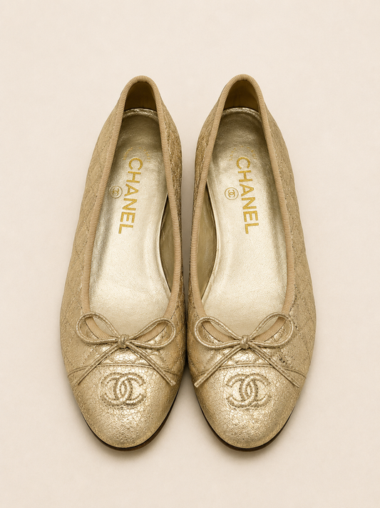 CHANEL Ballerines Cuir doré