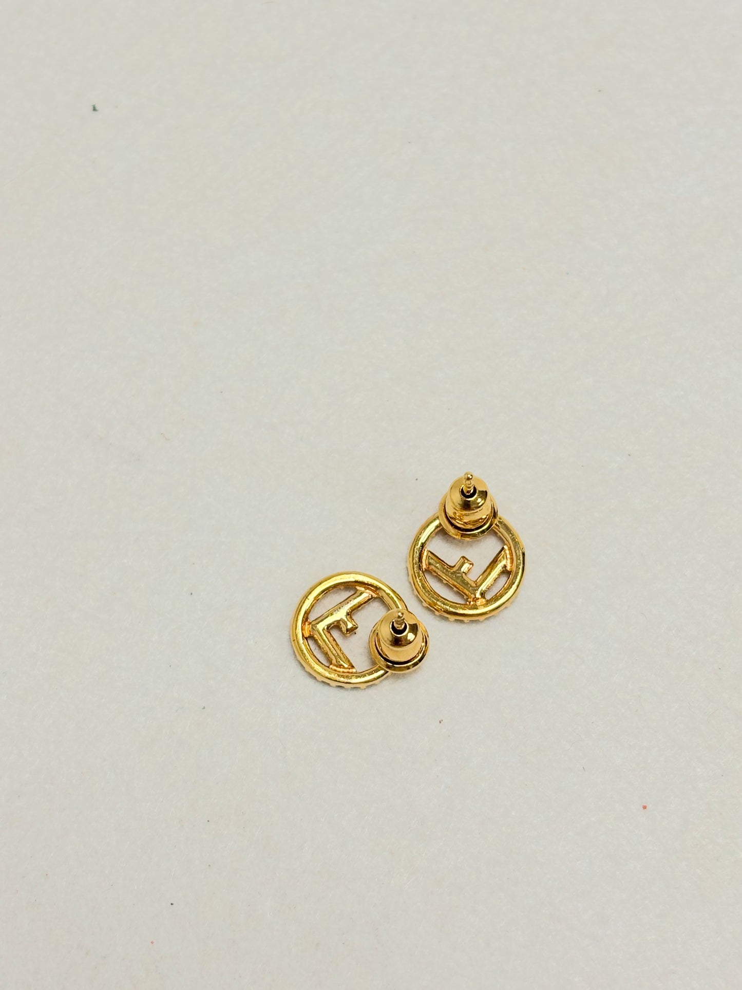 FENDI Boucles d'oreilles F is Fendi
