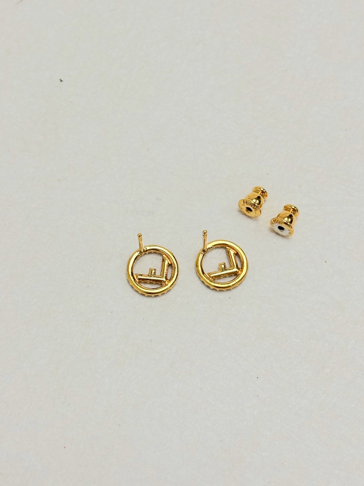 FENDI Boucles d'oreilles F is Fendi