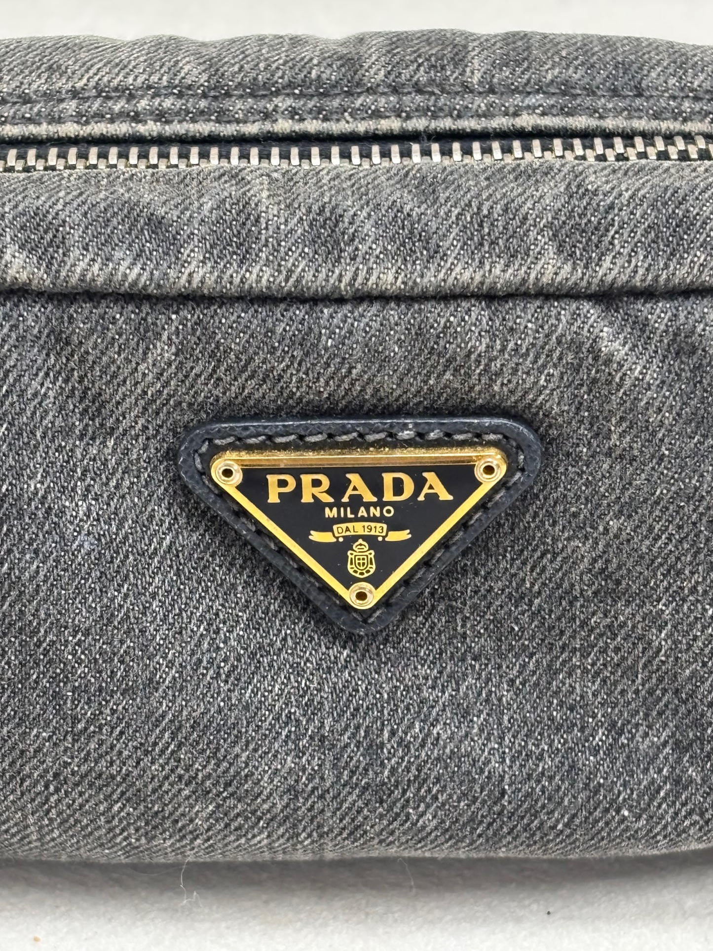 PRADA Trousse en Denim
