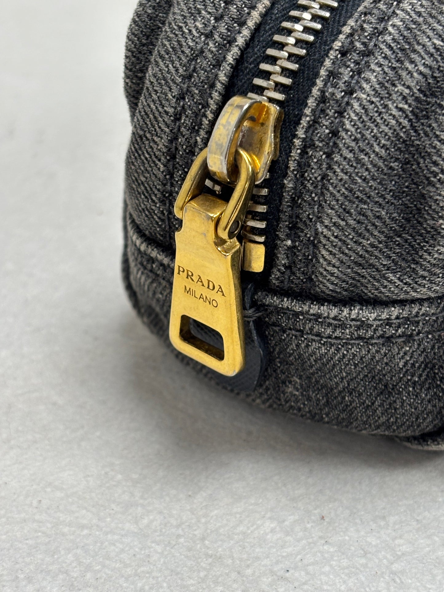 PRADA Trousse en Denim