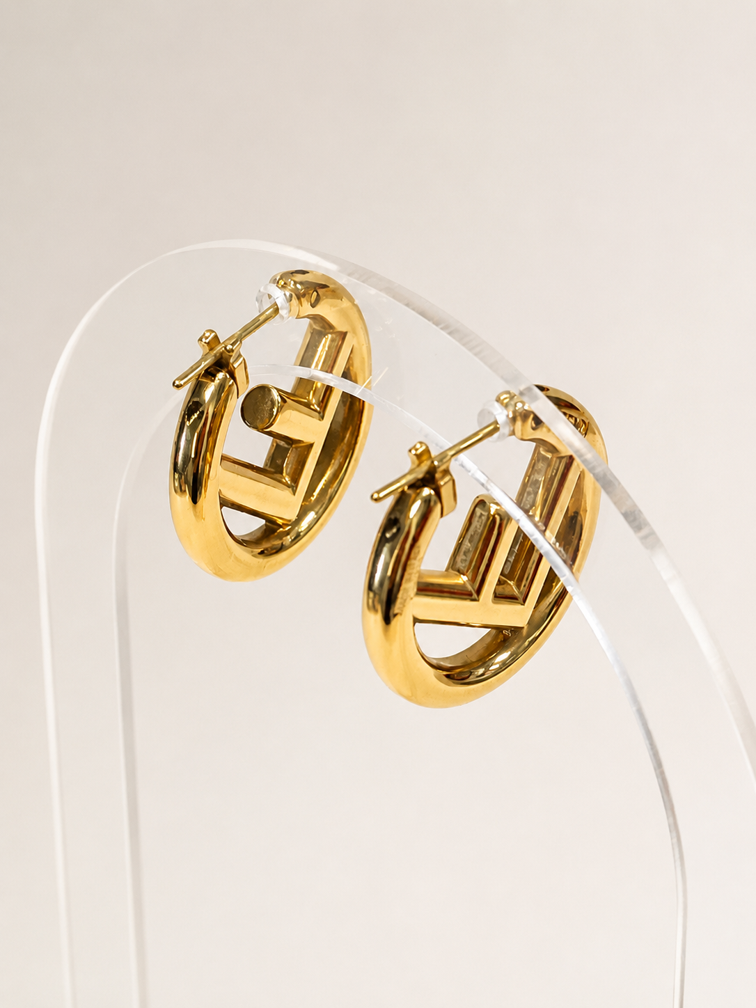 FENDI Boucles d'oreilles F is Fendi