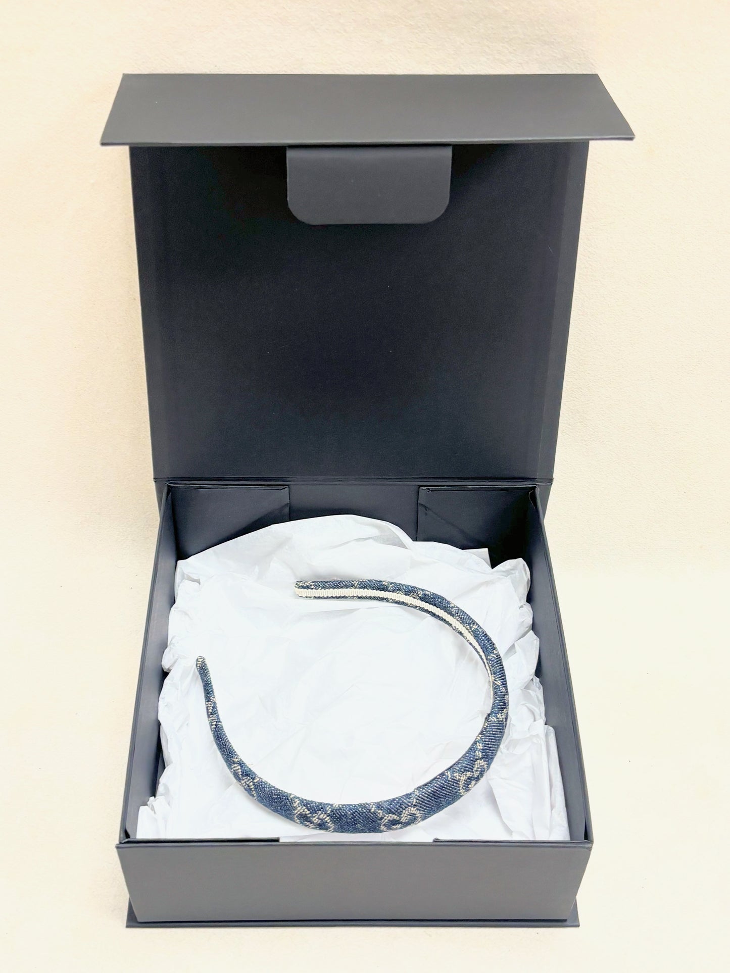 GUCCI Serre-tête Monogramme Denim