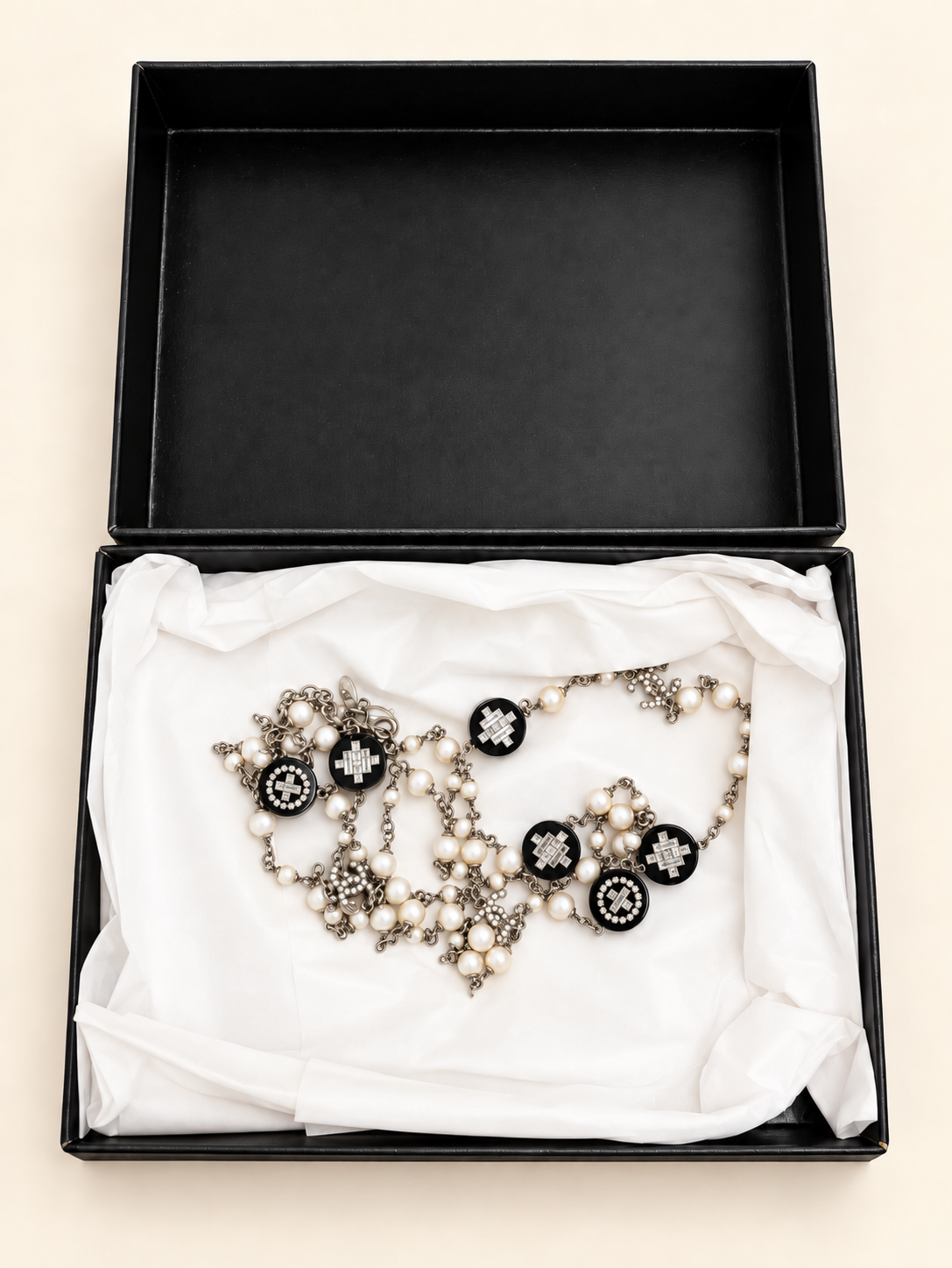 CHANEL Sautoir Spring 2011