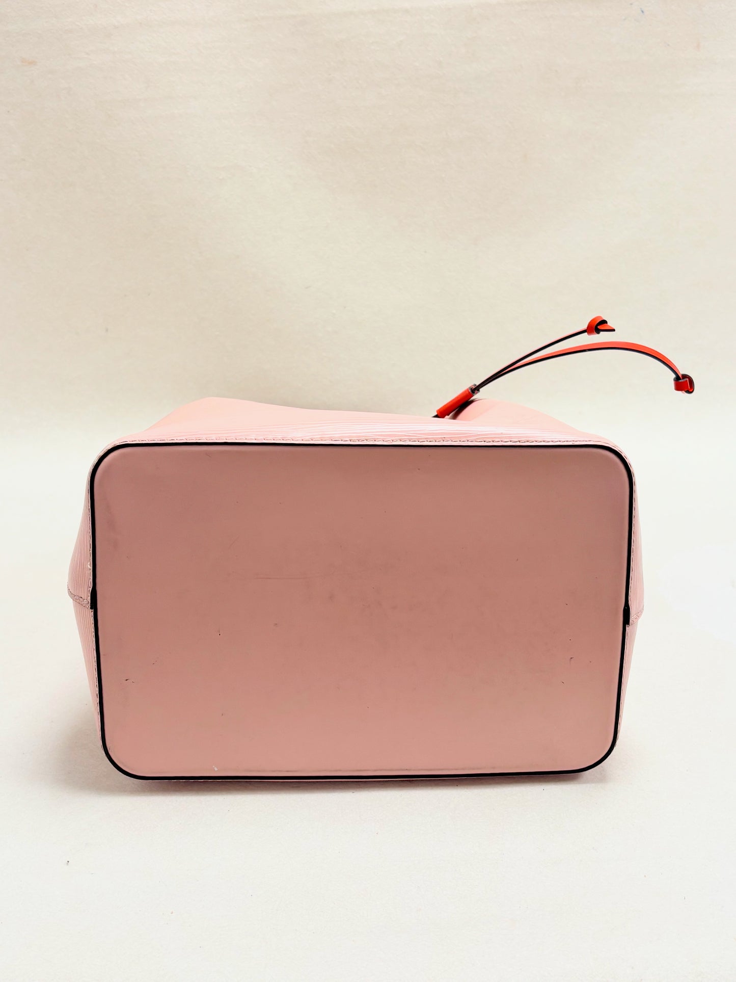 LOUIS VUITTON Sac NéoNoé MM