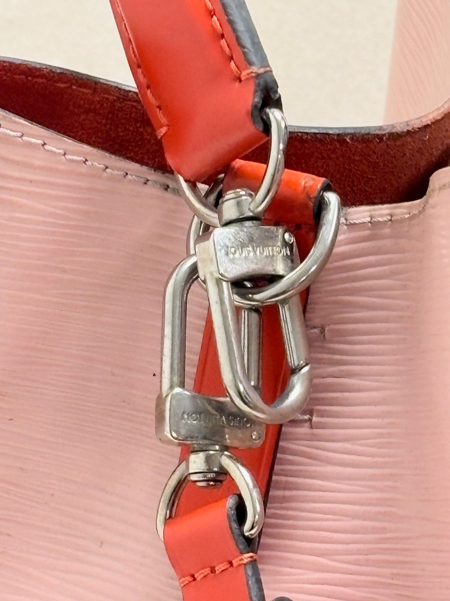 LOUIS VUITTON Sac NéoNoé MM