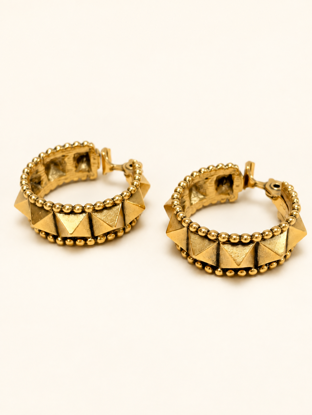Boucles d'oreilles YVES SAINT LAURENT