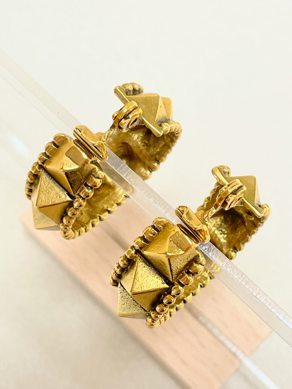 Boucles d'oreilles YVES SAINT LAURENT