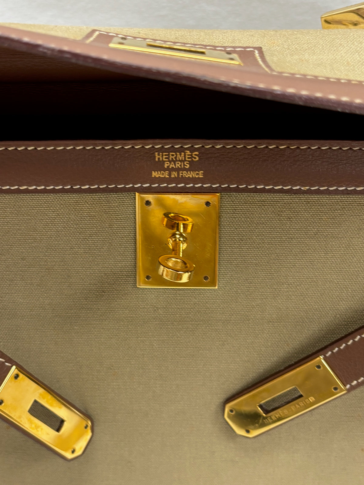 HERMÈS Sac Kelly Sellier 32 Toile Khaki and Box