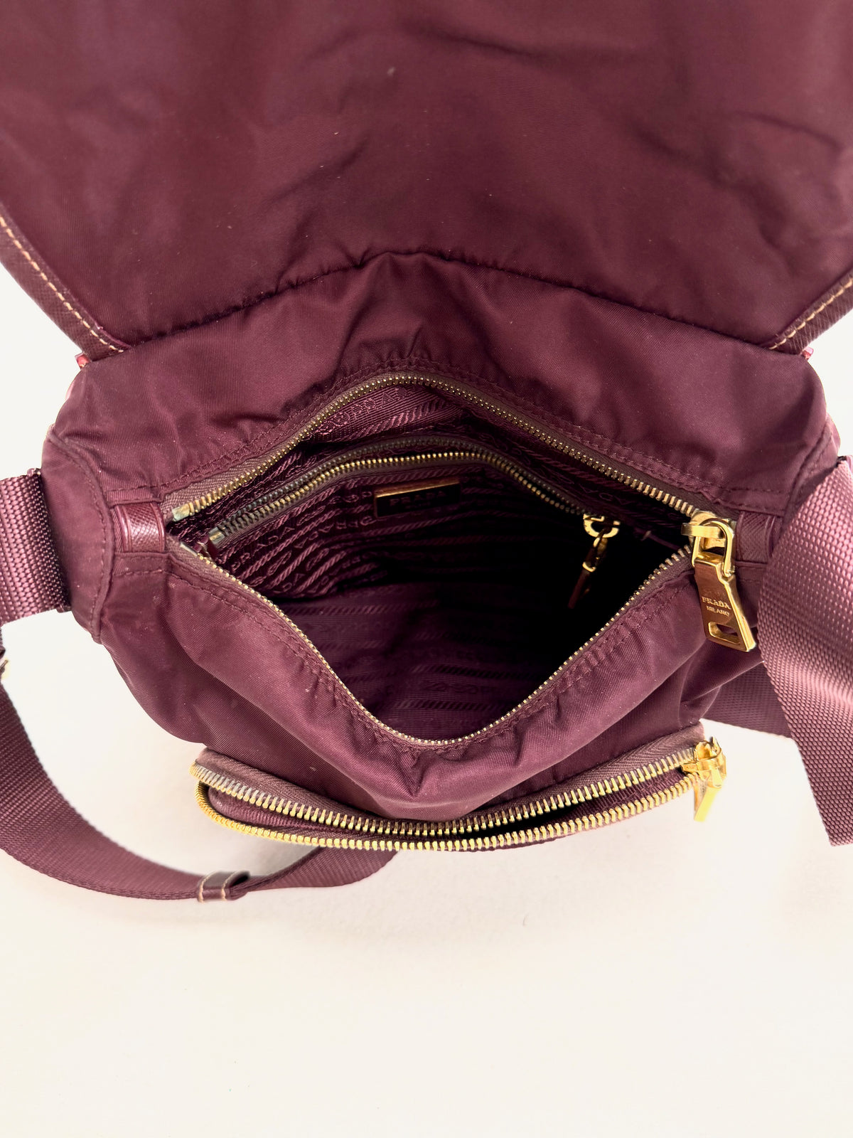 PRADA Sac Explore Re-Nylon