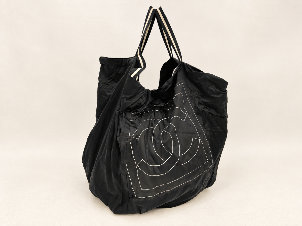 CHANEL Maxi Cabas Sac de sport