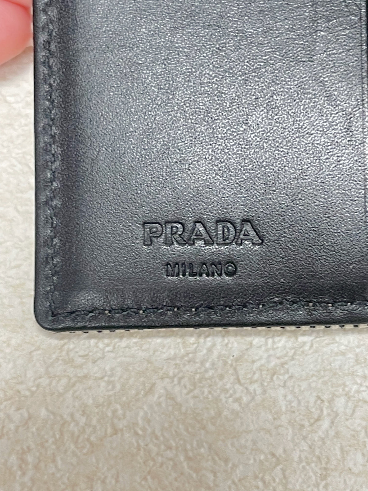 PRADA Porte clés