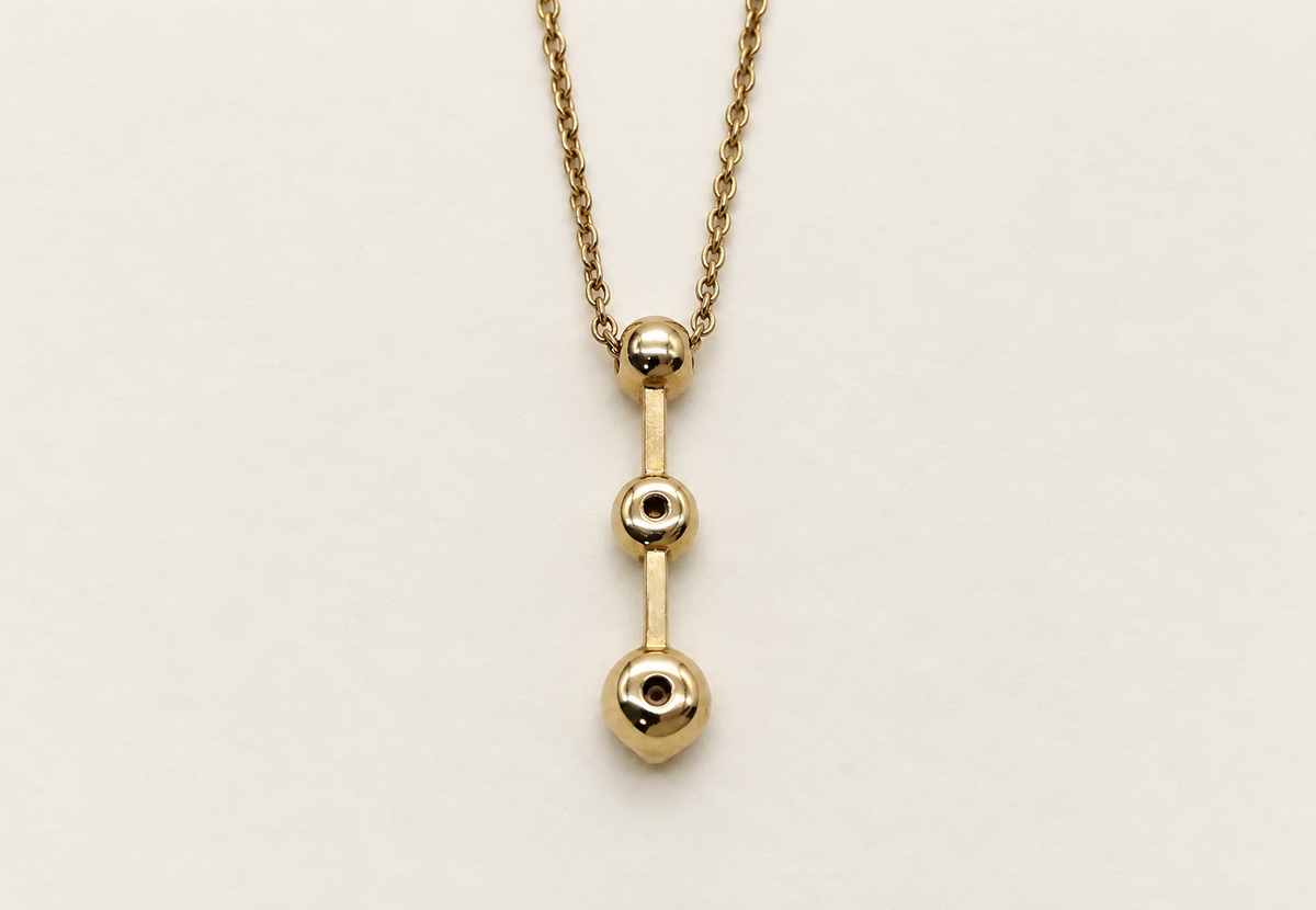 Collier Or et Saphirs 4°C