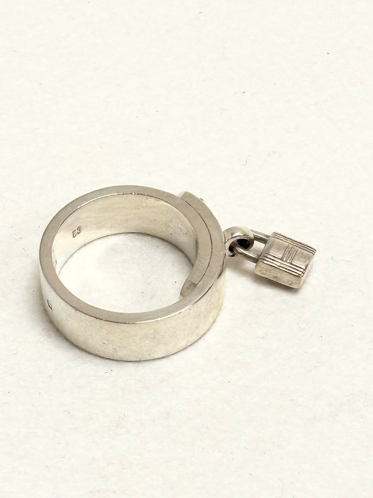 HERMÈS Bague Kelly Cadenas Argent