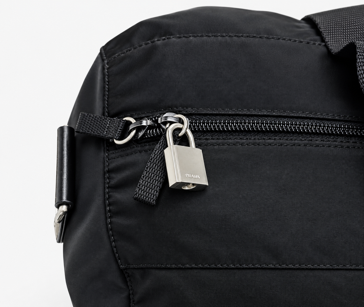 PRADA Sac de voyage Nylon 48h