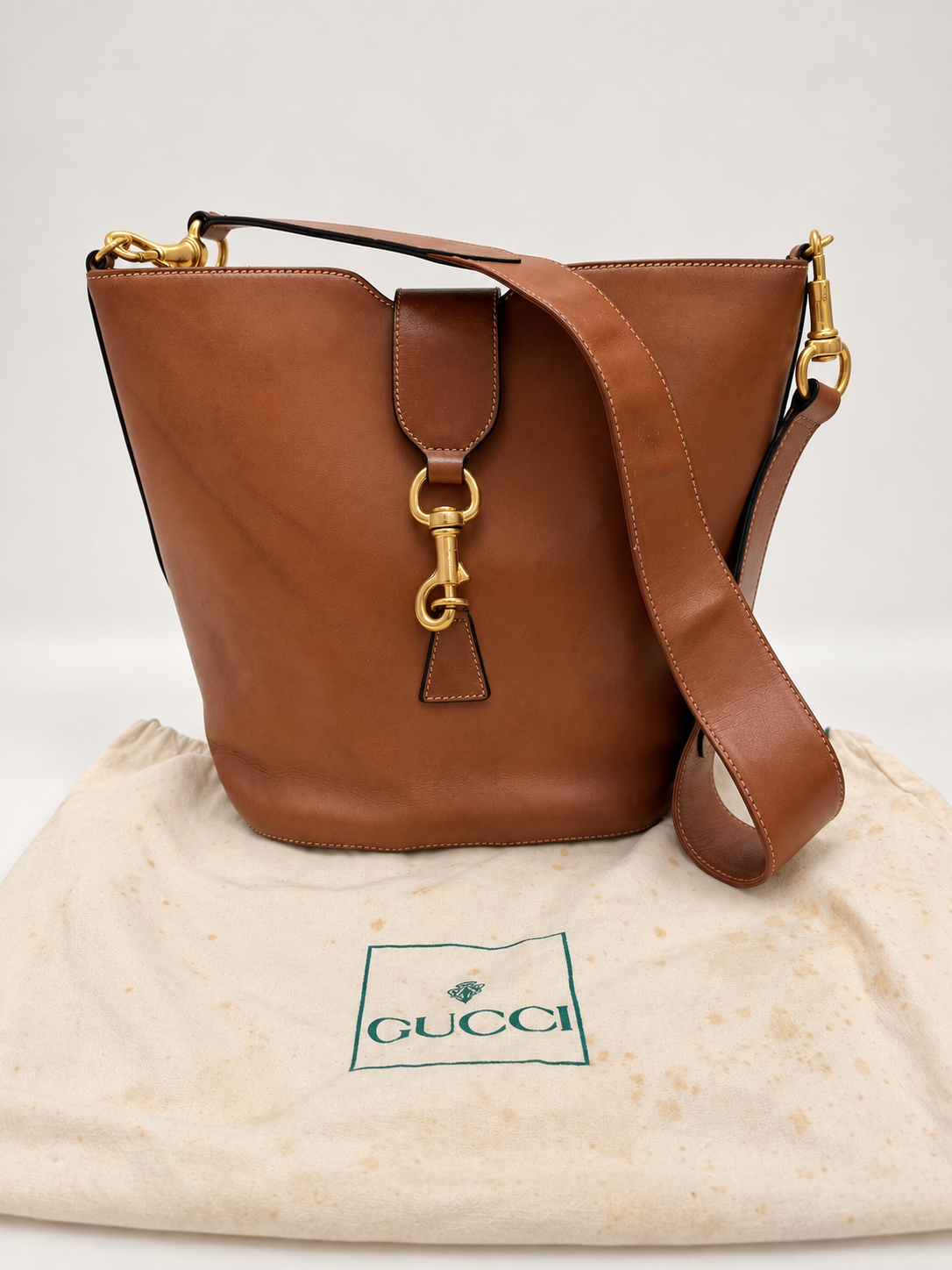 GUCCI Sac Jackie Bucket Bag