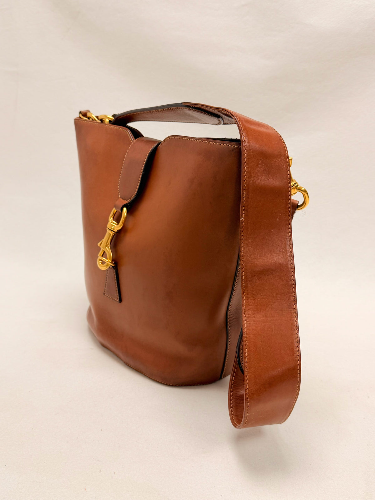 GUCCI Sac Jackie Bucket Bag