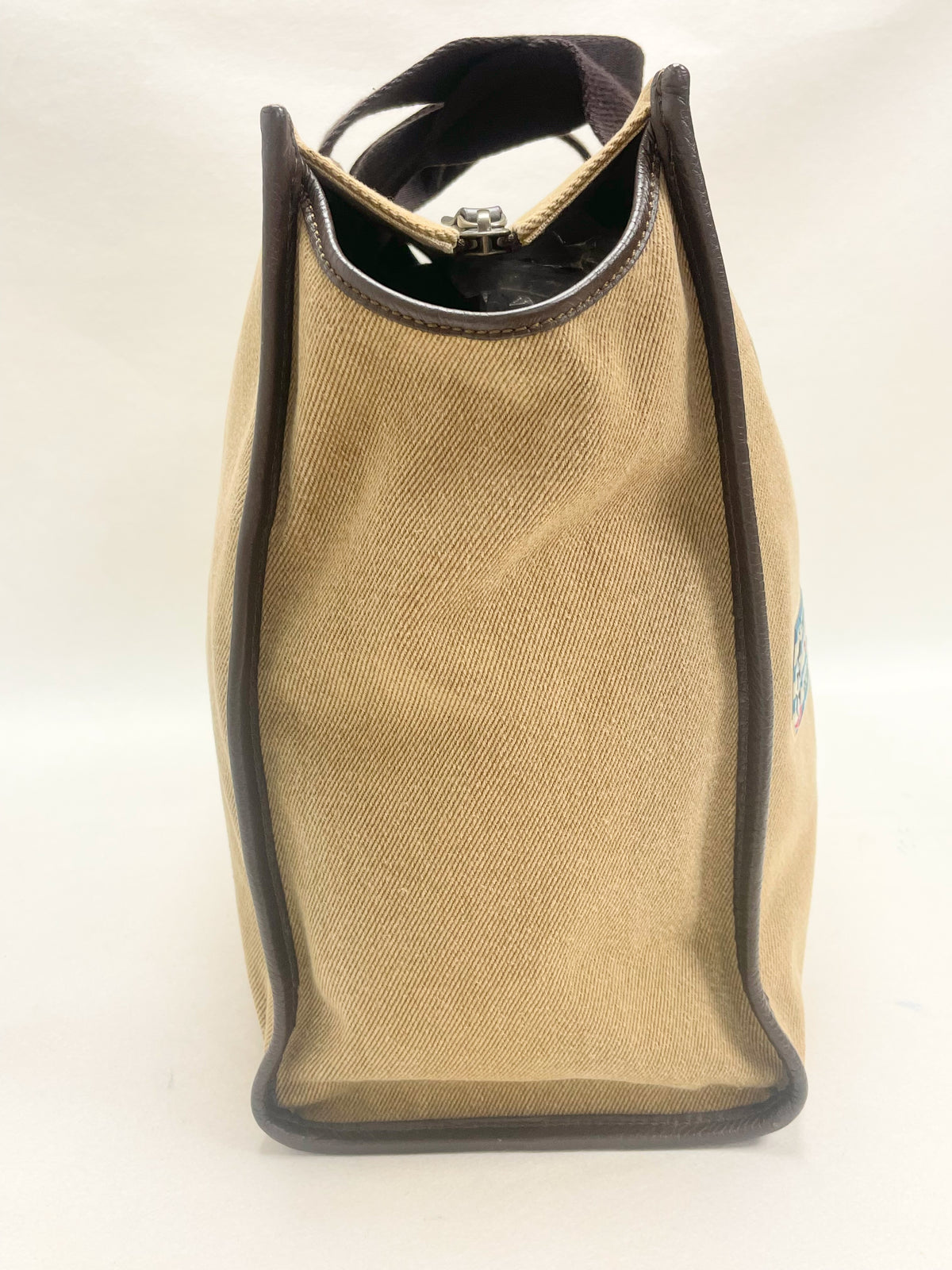 FENDI Sac cabas Ecussons