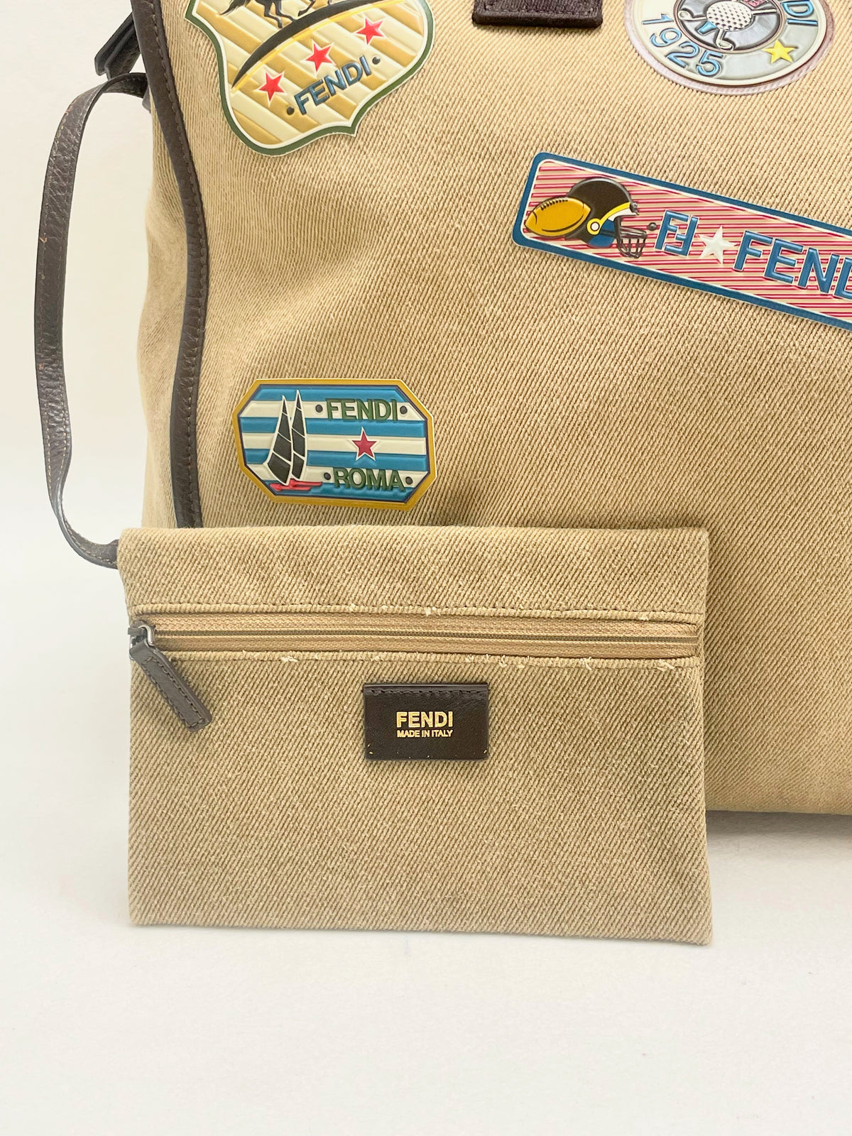 FENDI Sac cabas Ecussons