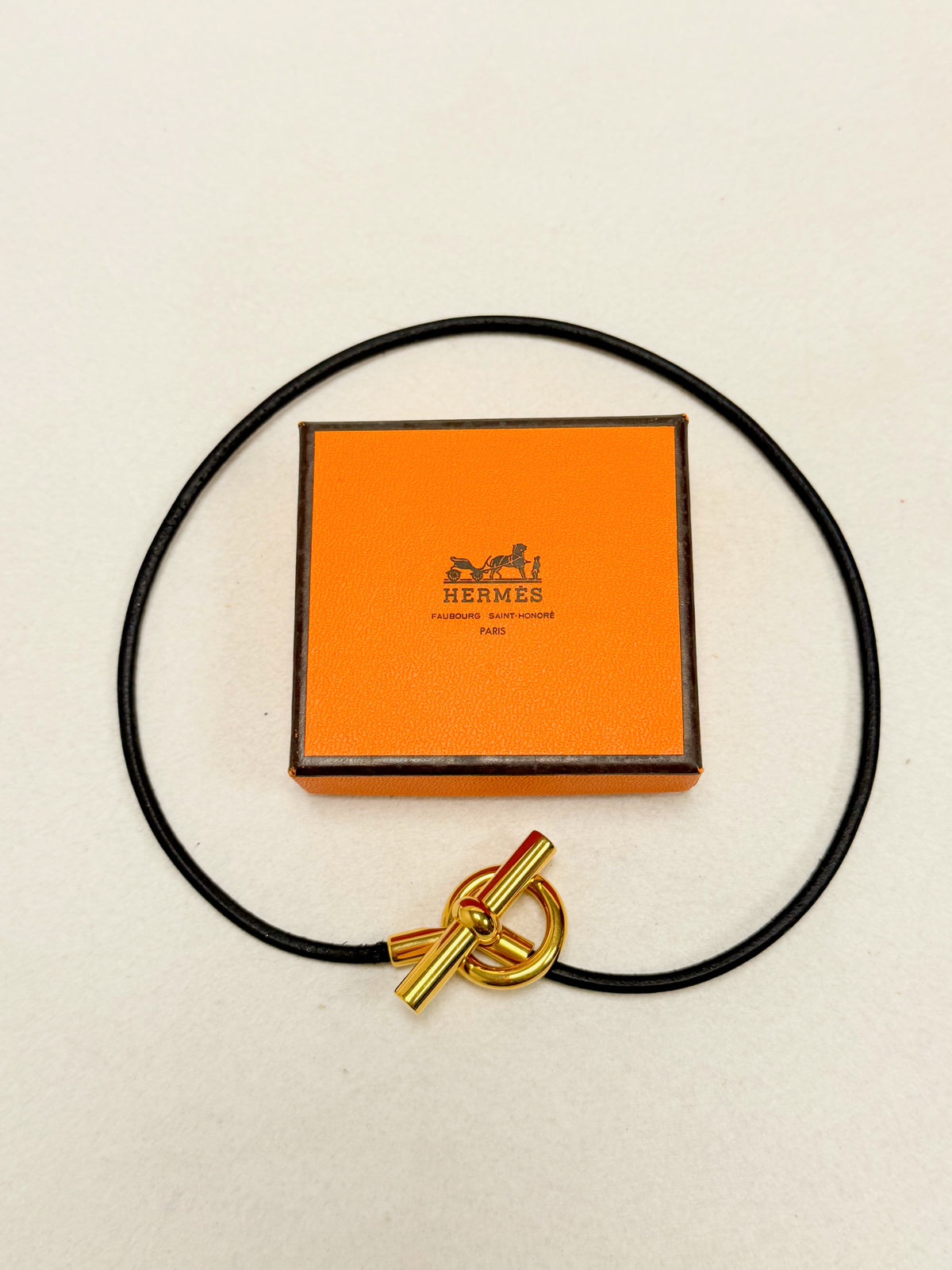 HERMÈS Collier Glénan