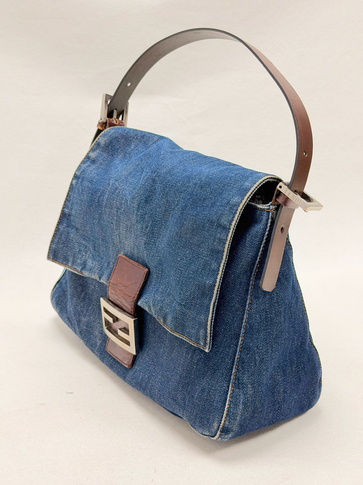FENDI Sac Mamma Baguette Denim