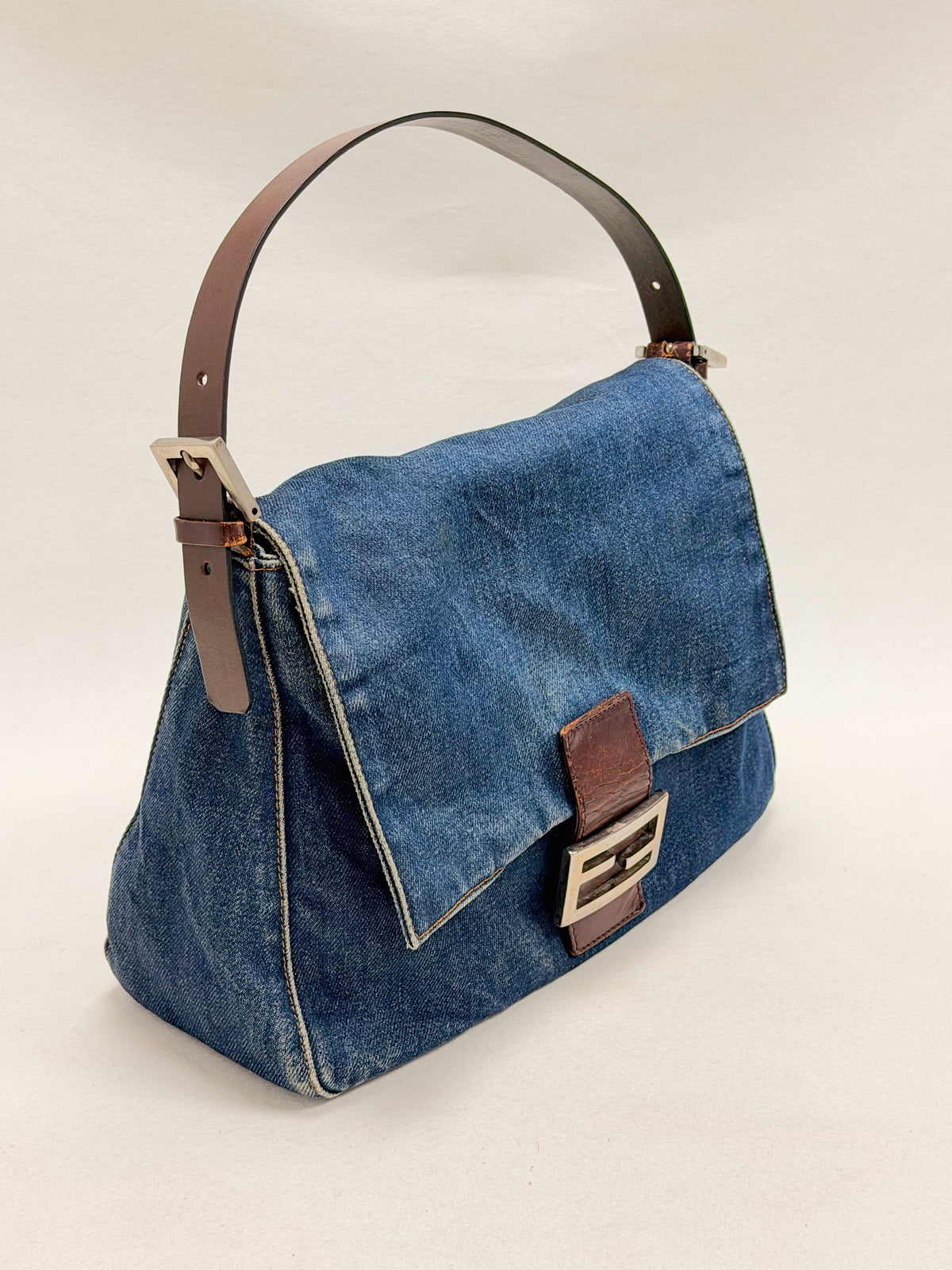 FENDI Sac Mamma Baguette Denim