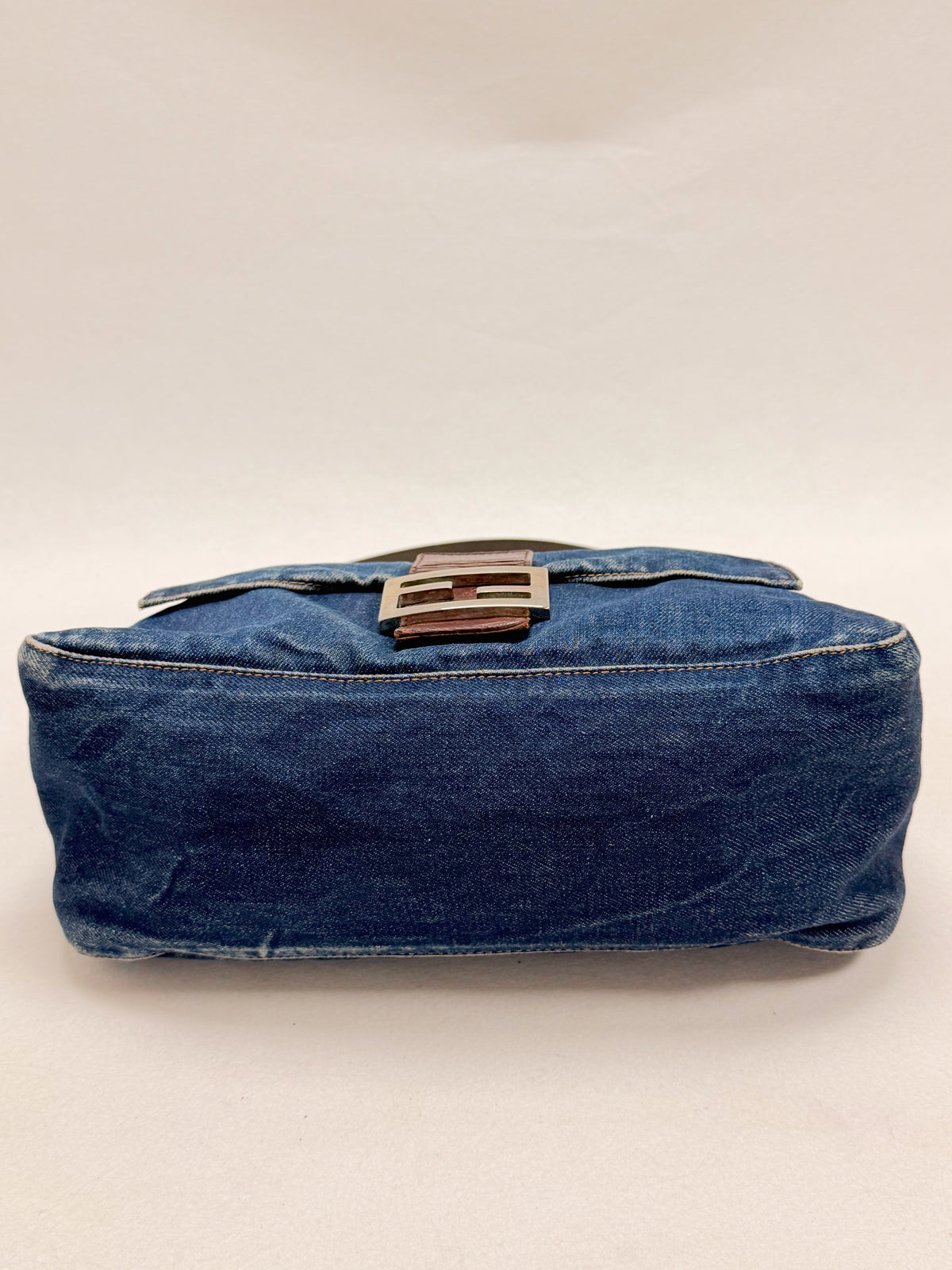 FENDI Sac Mamma Baguette Denim