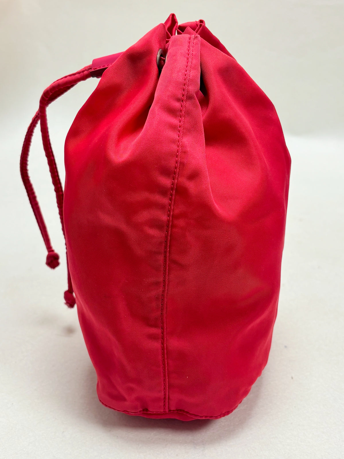 PRADA Pochette Seau Re-nylon