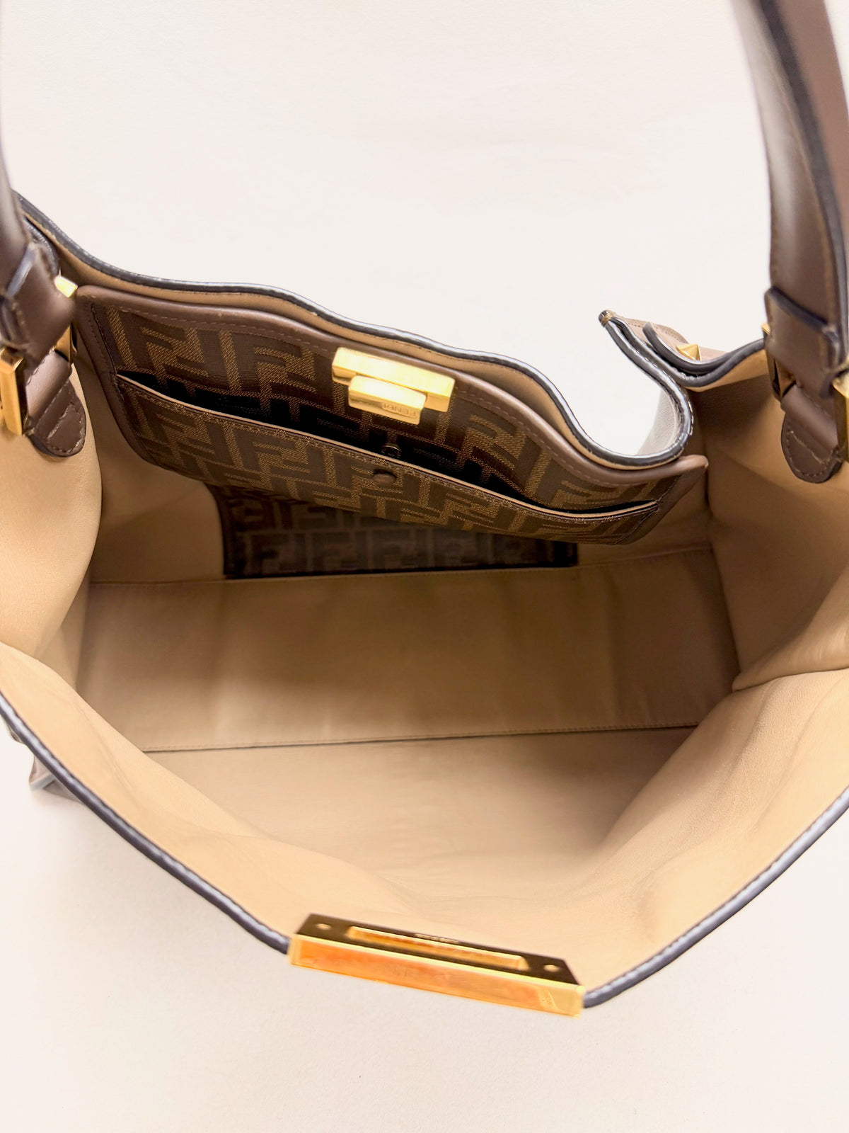 FENDI Sac Peekaboo GM