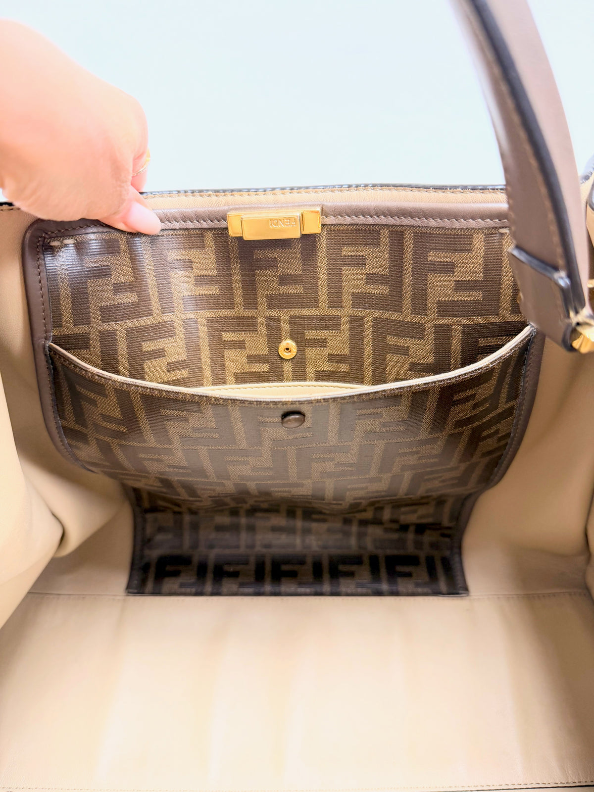 FENDI Sac Peekaboo GM