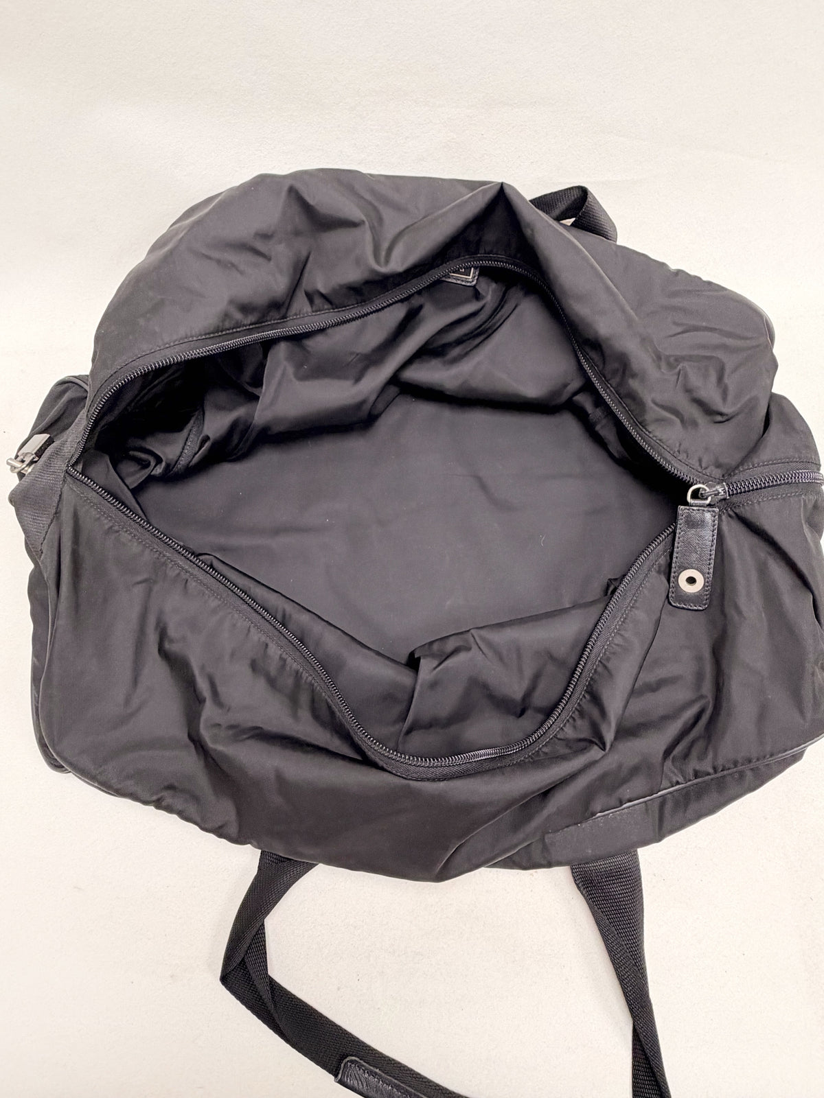 PRADA Sac de voyage Nylon