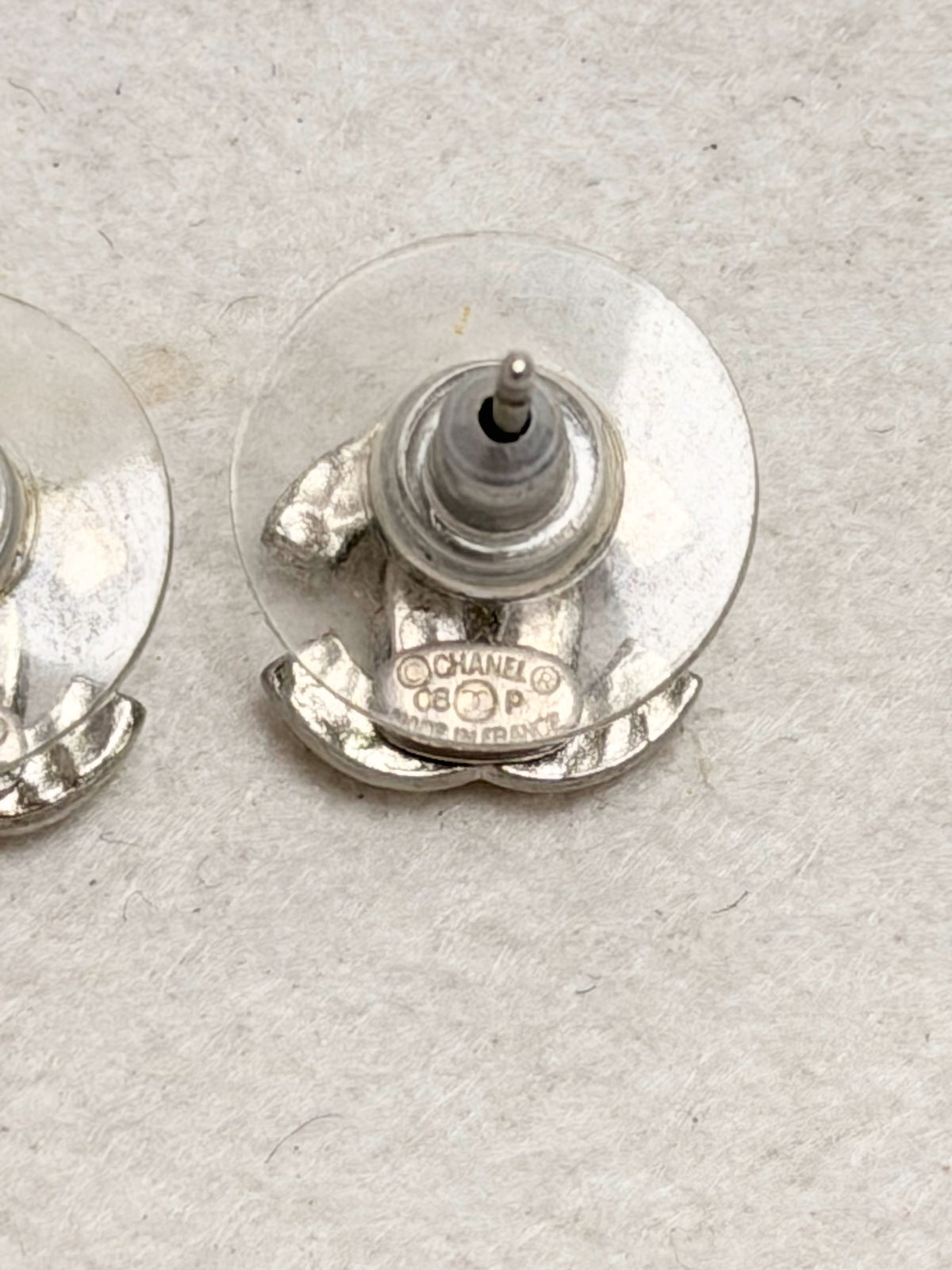 CHANEL Boucles d'oreilles CC