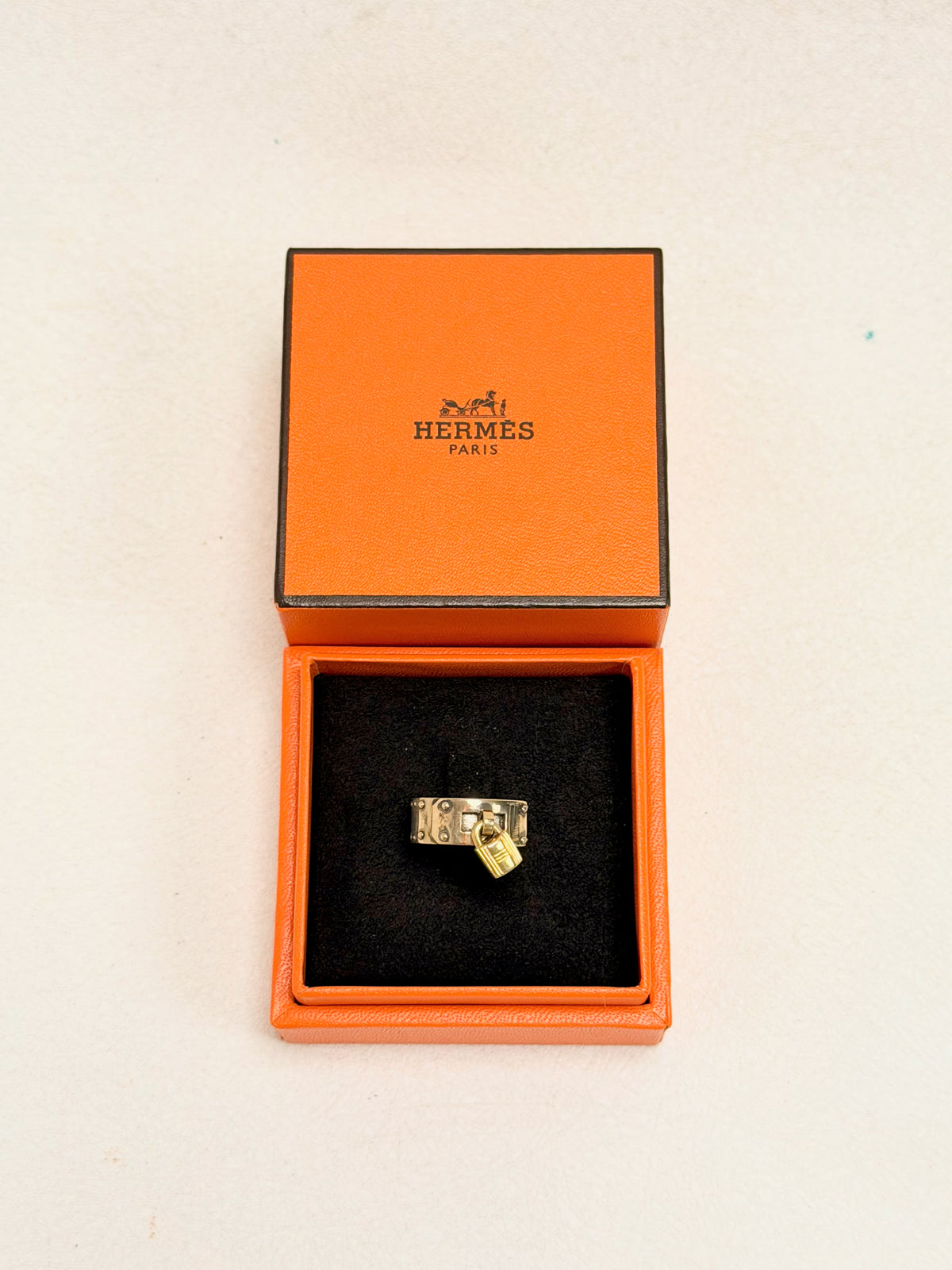 HERMÈS Bague Kelly Cadenas
