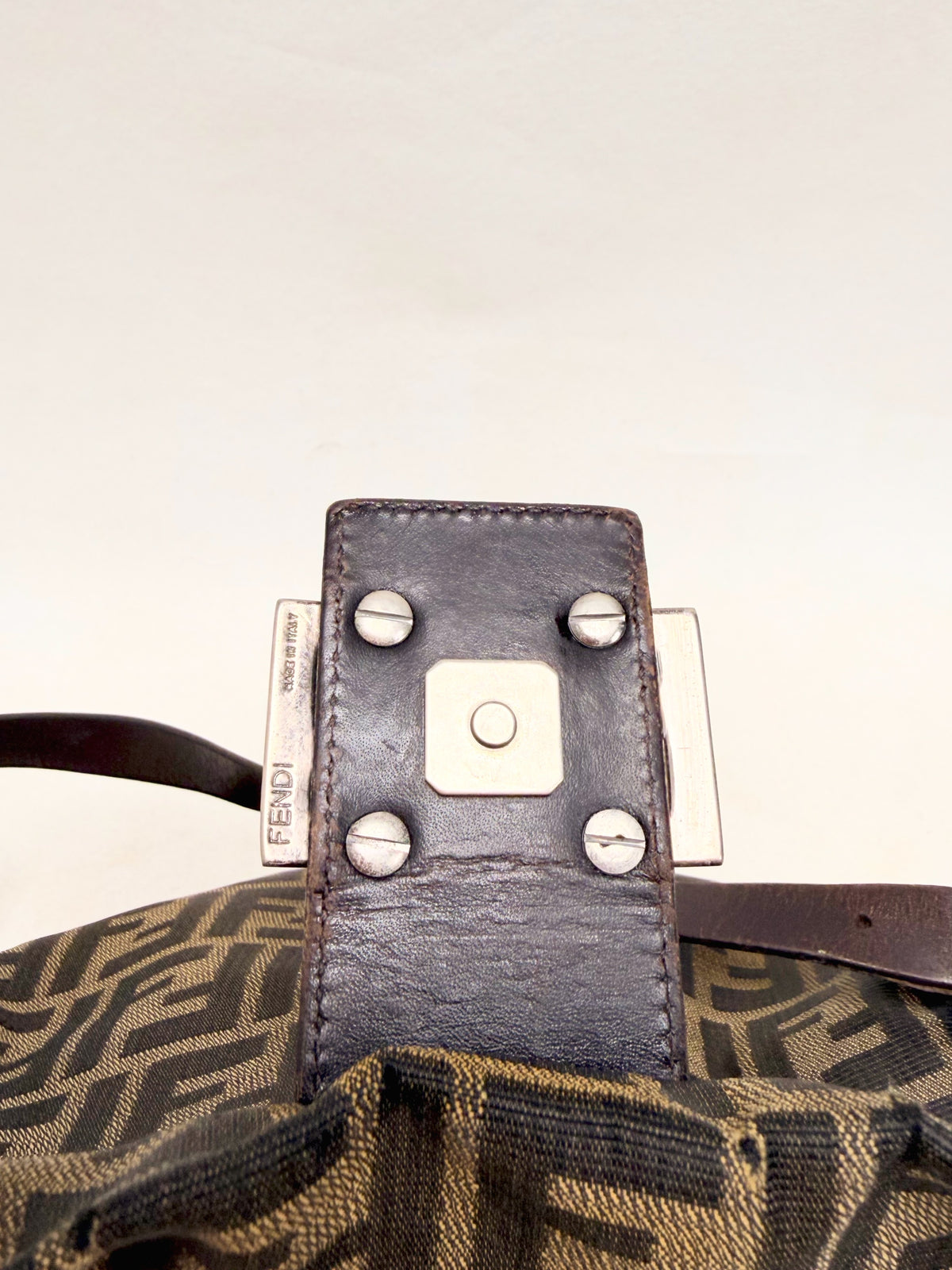 FENDI Sac Mamma Baguette Zucca