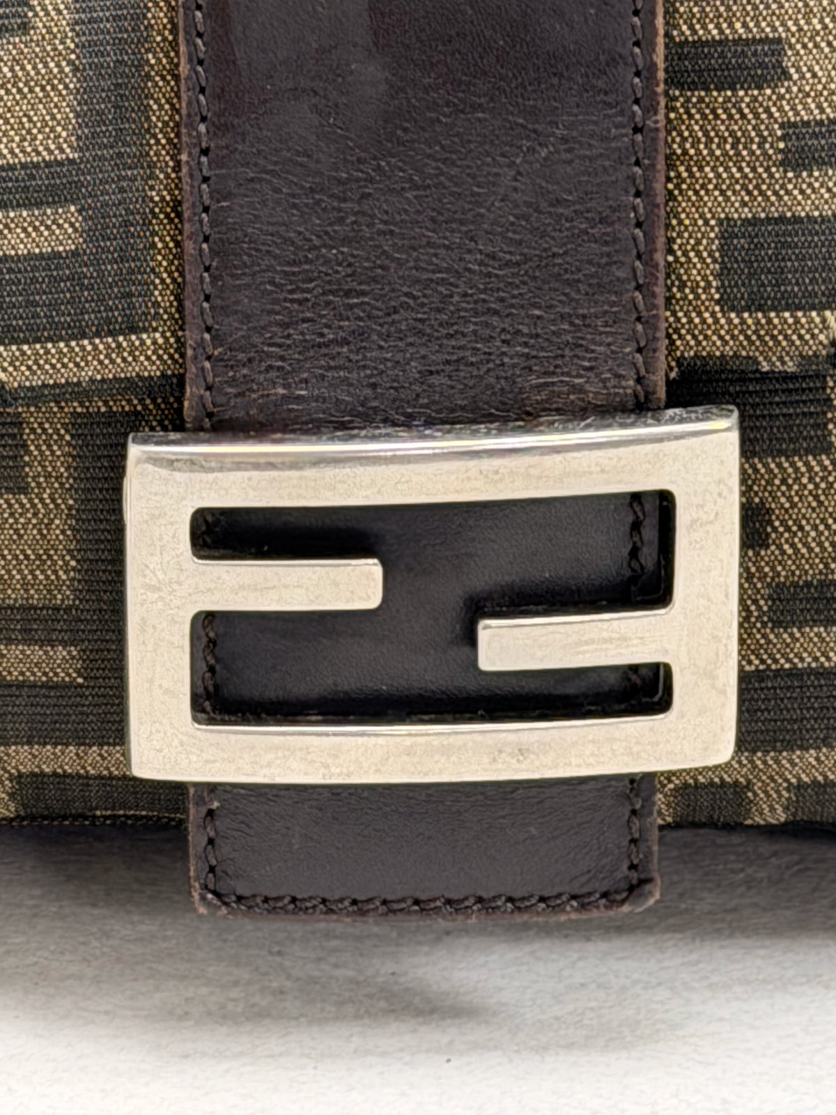 FENDI Sac Mamma Baguette Zucca
