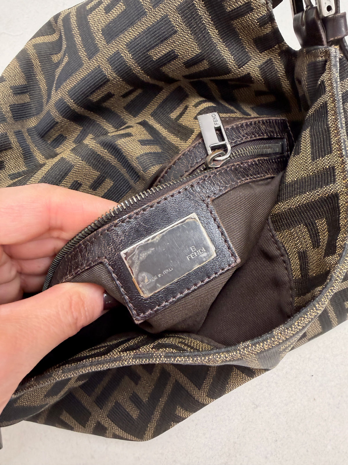 FENDI Sac Mamma Baguette Zucca