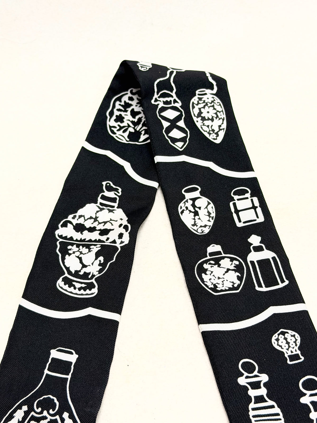 HERMÈS Twilly Bandana