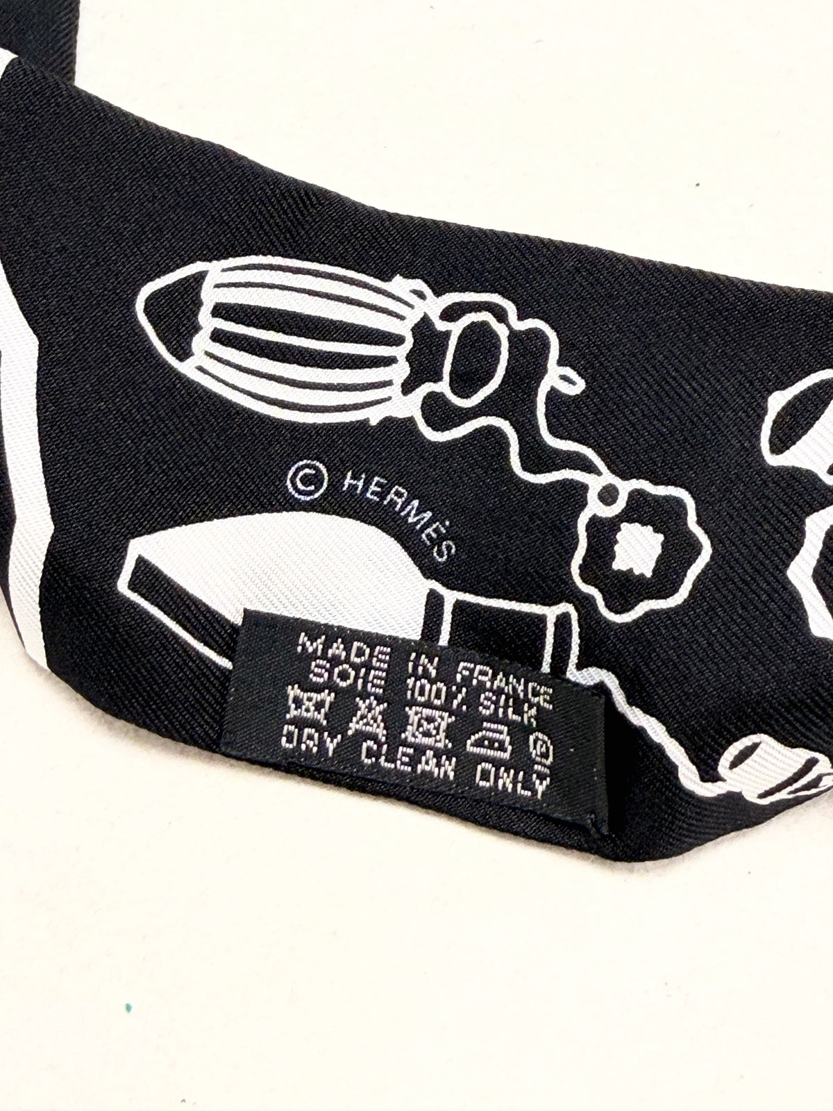 HERMÈS Twilly Bandana