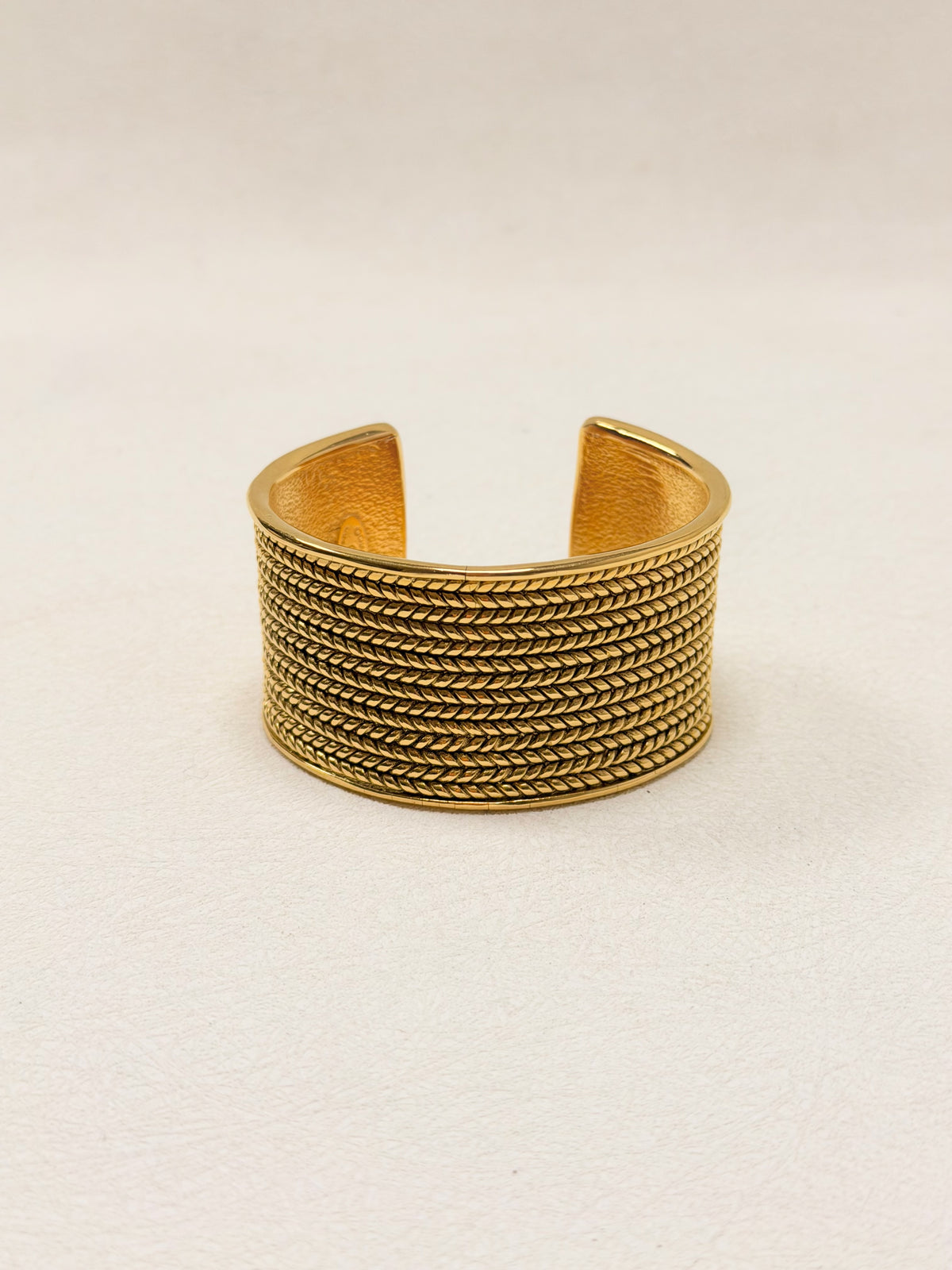 CHANEL Manchette Métal