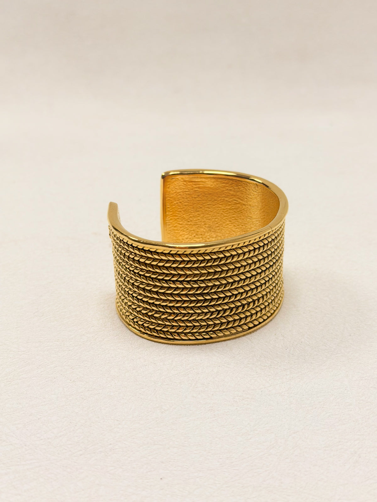 CHANEL Manchette Métal